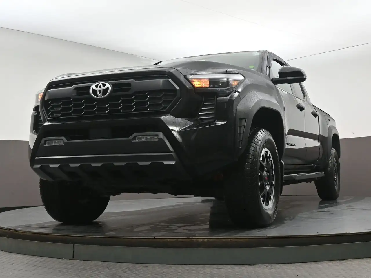 Toyota Tacoma снимка Toyota Tacoma