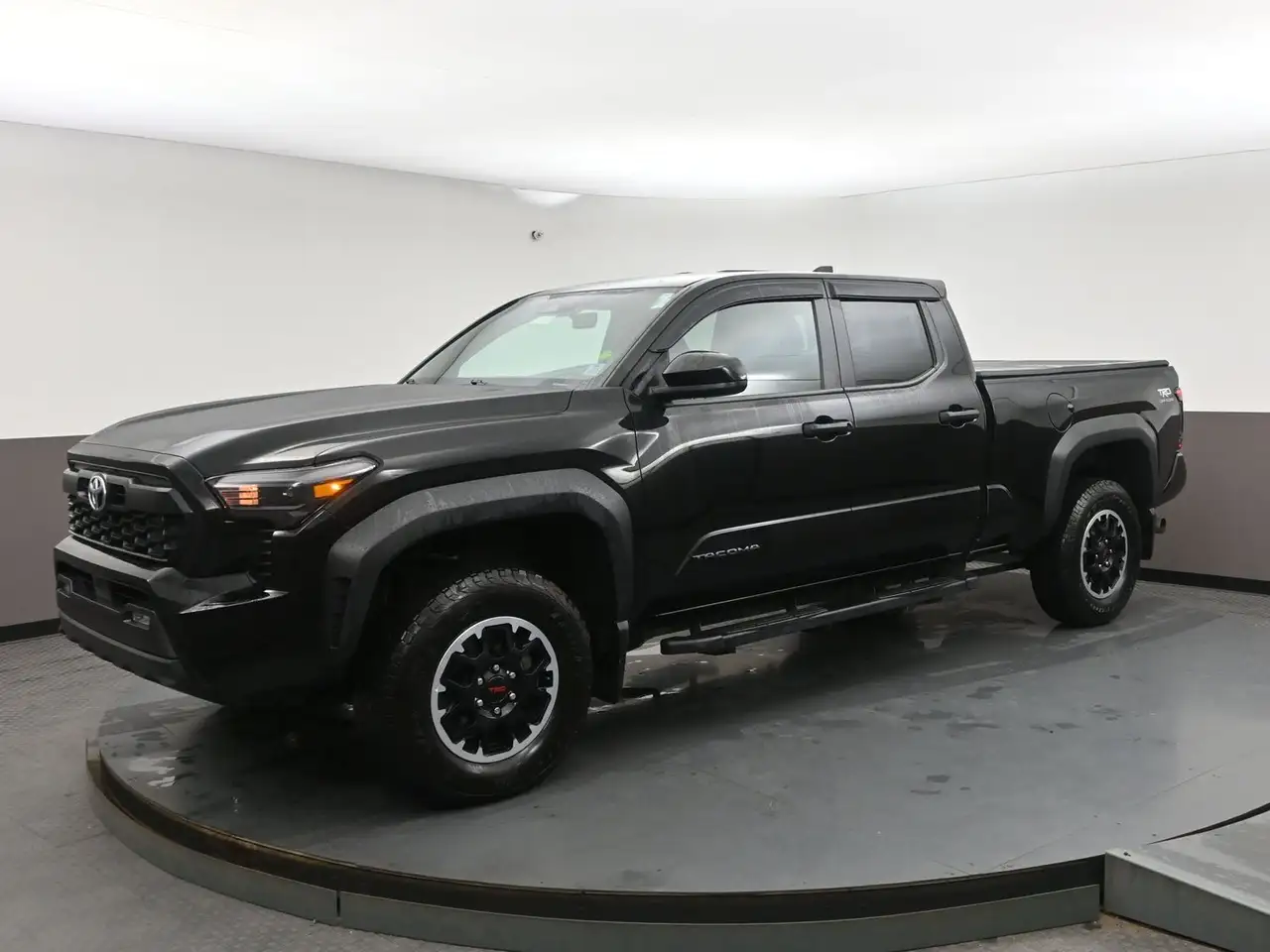 Toyota Tacoma снимка Toyota Tacoma