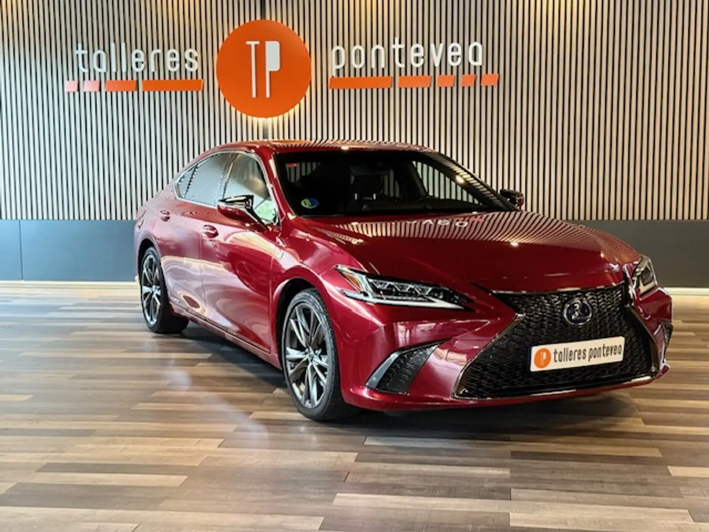 Lexus ES 300 300h F Sport Fioletowy - 1
