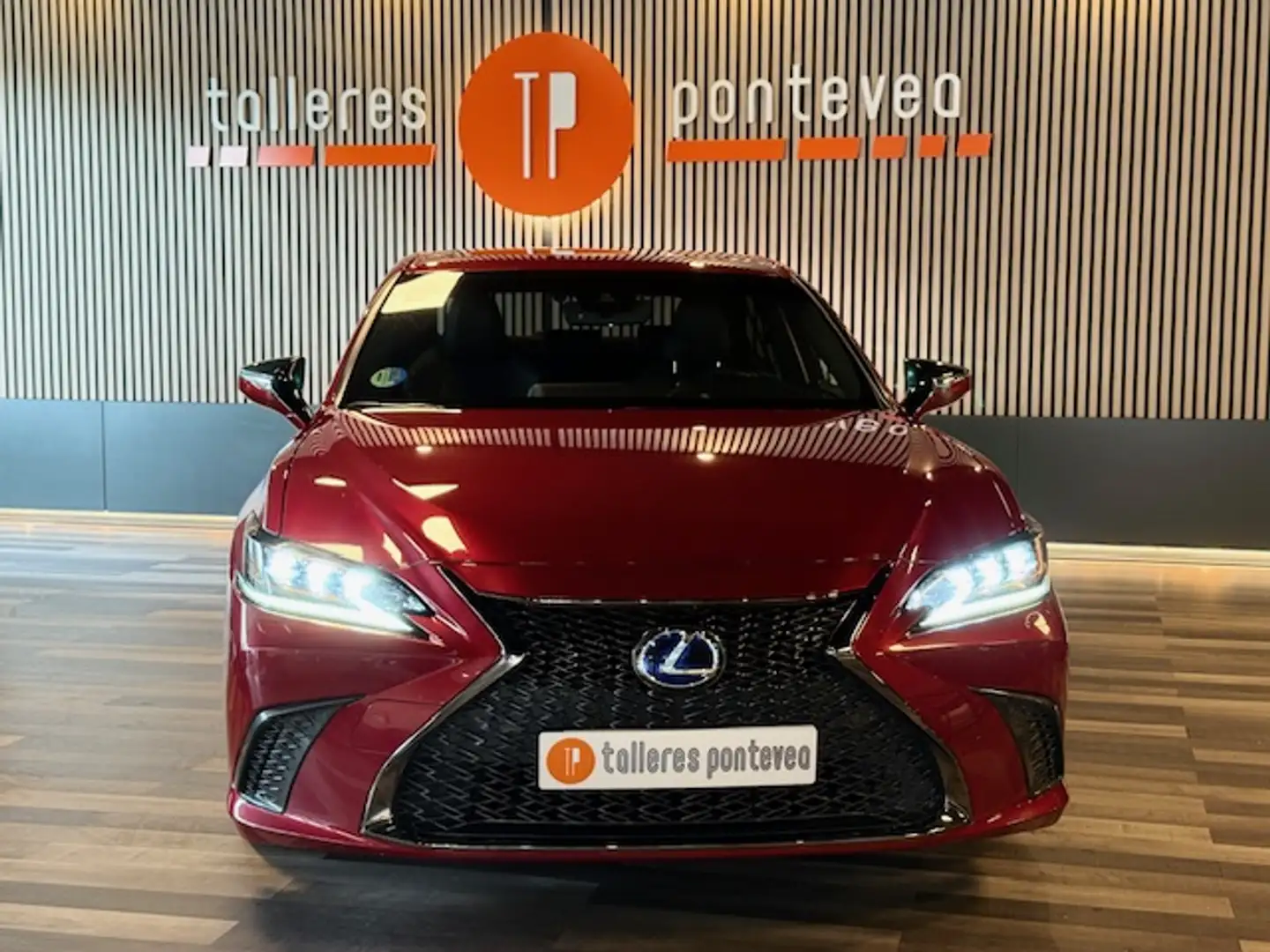 Lexus ES 300 300h F Sport Fioletowy - 2