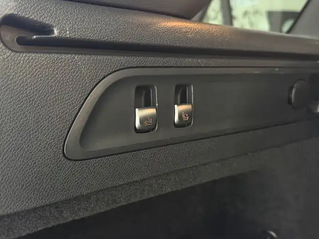 Mercedes-Benz GLC Class view 12
