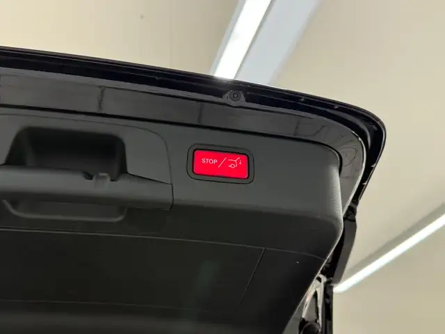 Mercedes-Benz GLC Class view 11