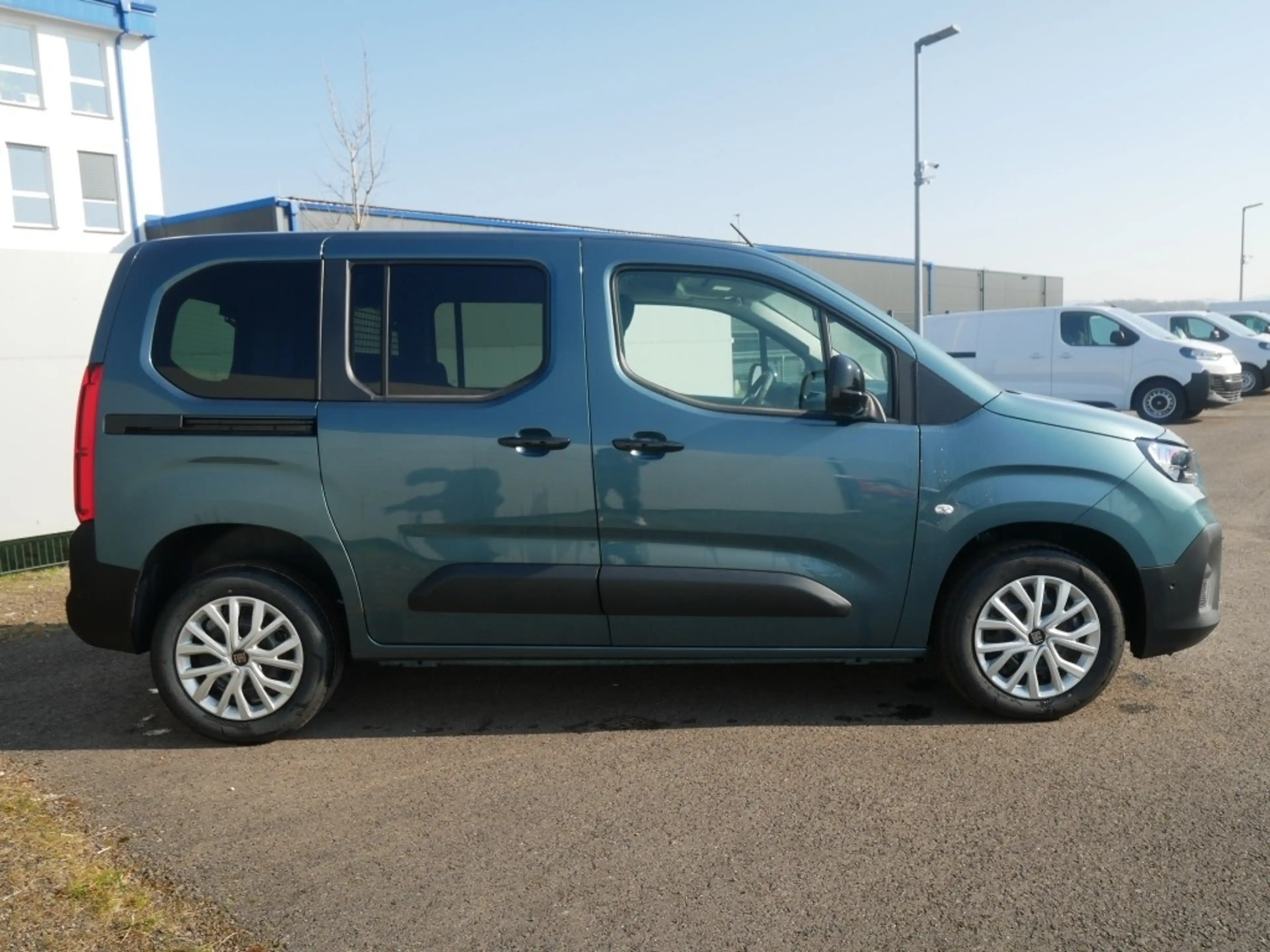 Fiat Doblo KOMBI N1 M L1 1.5 BLUEHDI 130PS MT6 COMFORT TECHNO — photo 2