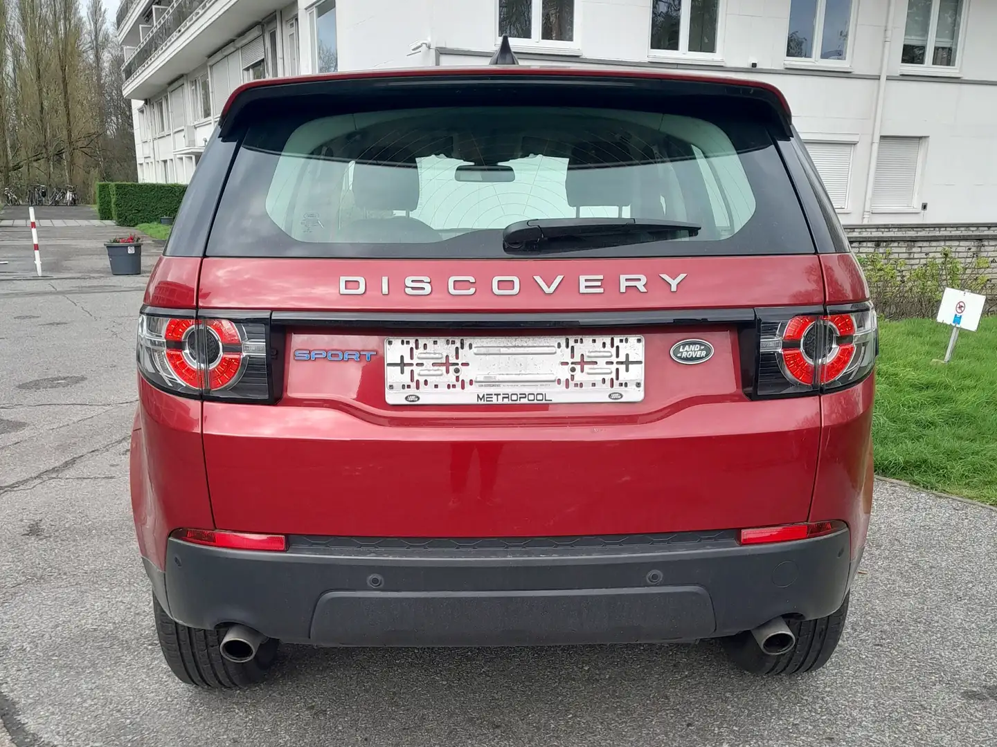 Land Rover Discovery Sport 2.0 TD4 HSE Rouge - 2