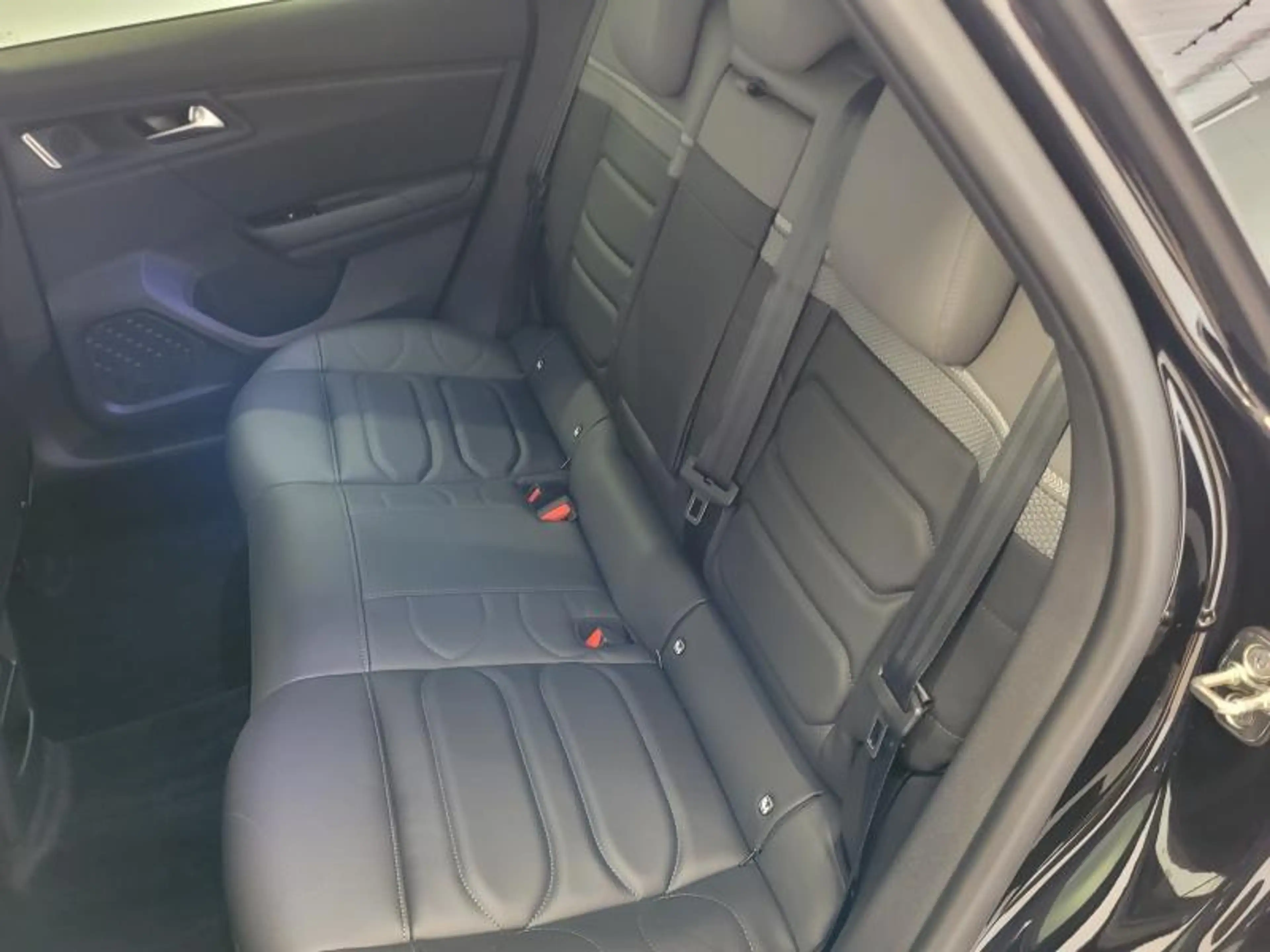 Citroen C5 X 12 Turbo 130 pk EAT8 Shine — photo 13