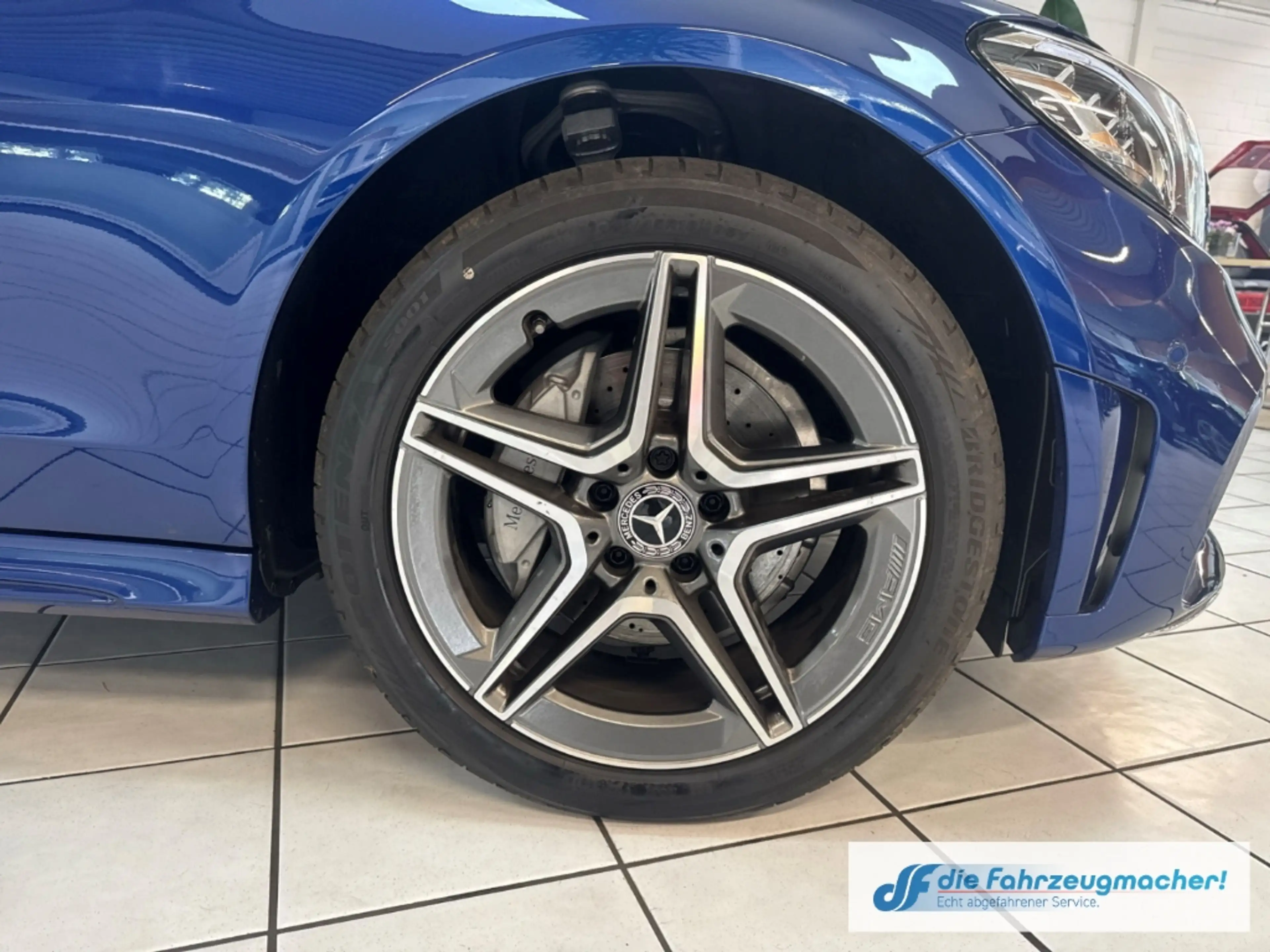 Mercedes-Benz C 200 Cabrio 4Matic Sportpaket AMG LED Leder Mem.Si 360 — photo 9