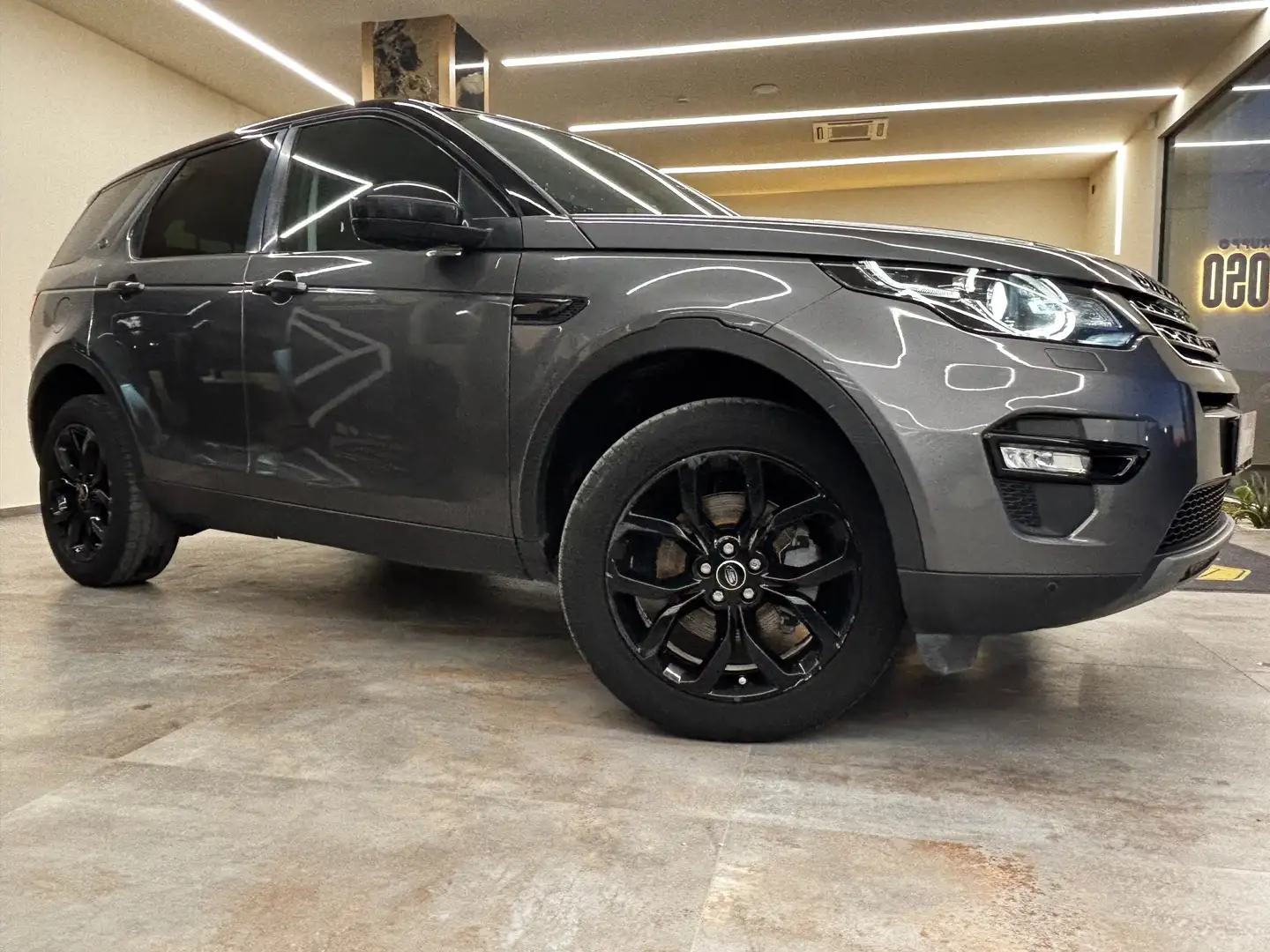 Land Rover Discovery Sport Discovery Sport 2.0 td4 HSE awd 150cv auto Gri - 2
