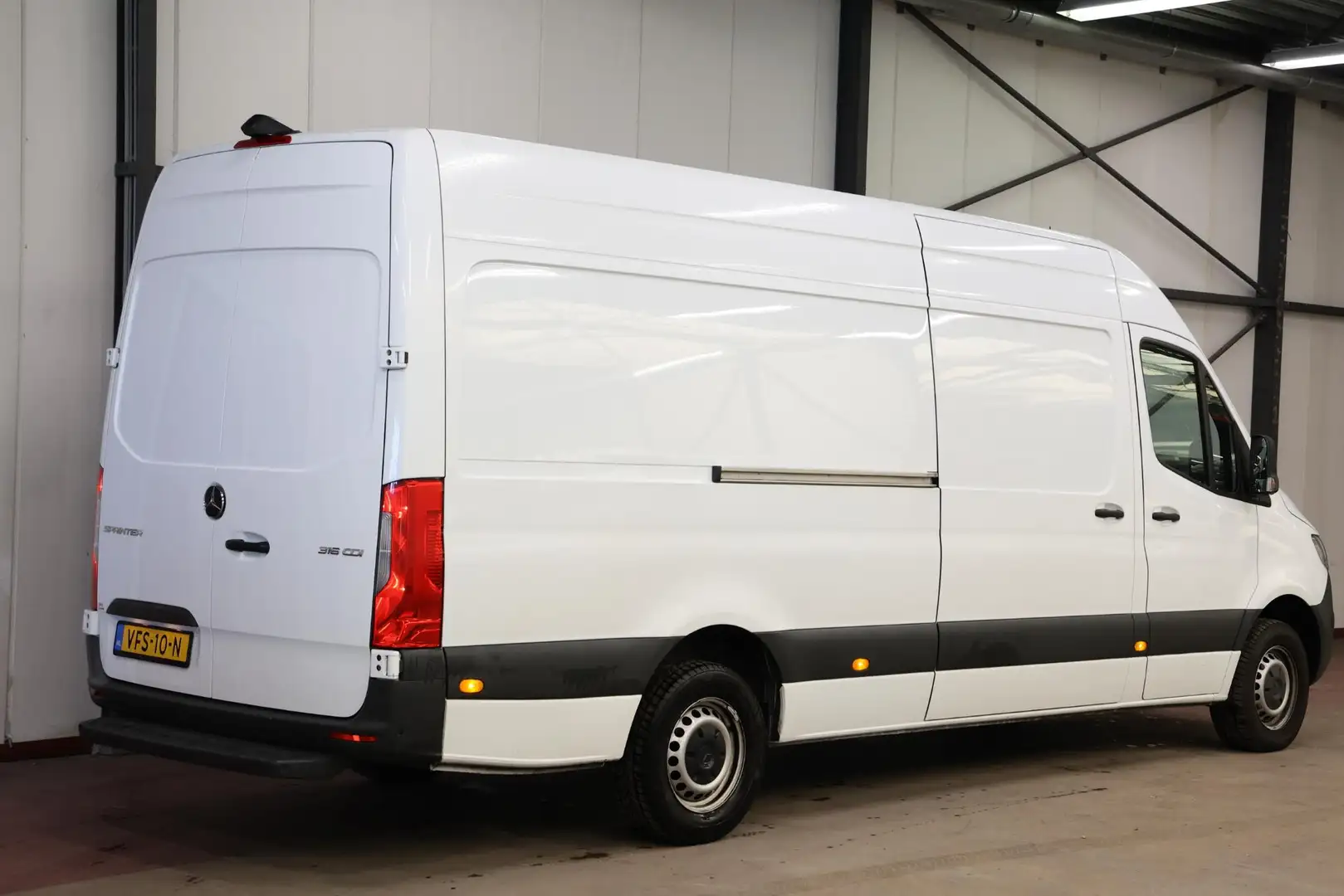 Mercedes-Benz Sprinter 316 2.2 CDI L3H2 AUTOMAAT Wit - 2