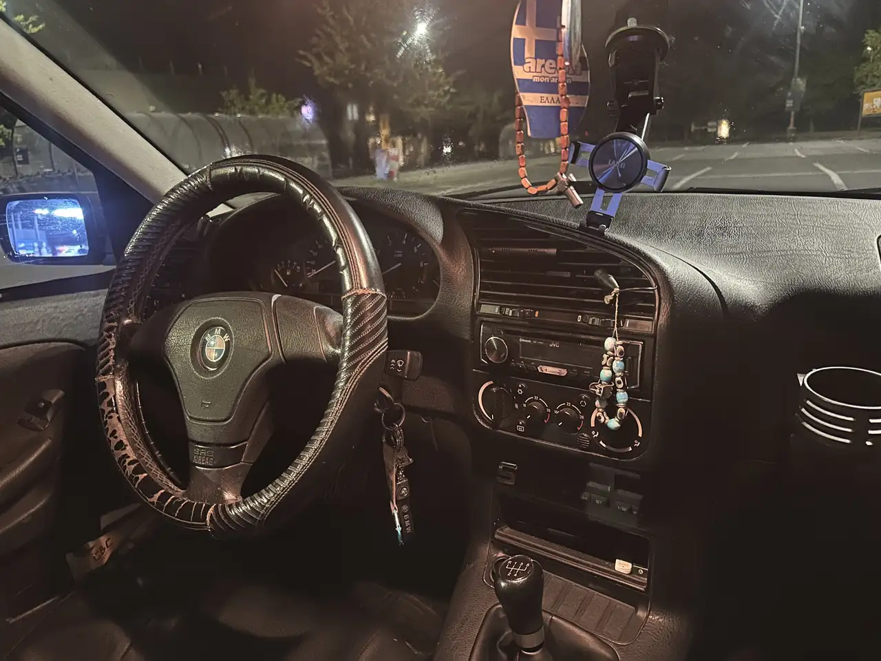 BMW 316i, foto 6