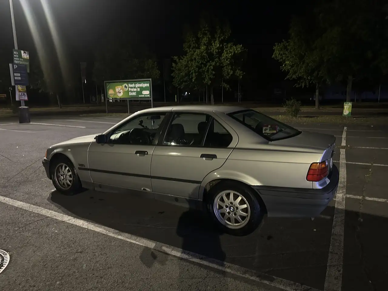 BMW 316i, foto 2