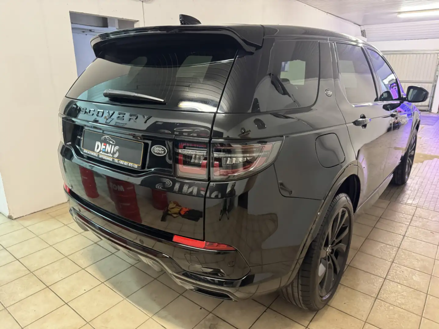 Land Rover Discovery Sport 2.0D 180Ps Automatik R-Dynamic Black Edition Vol Noir - 2