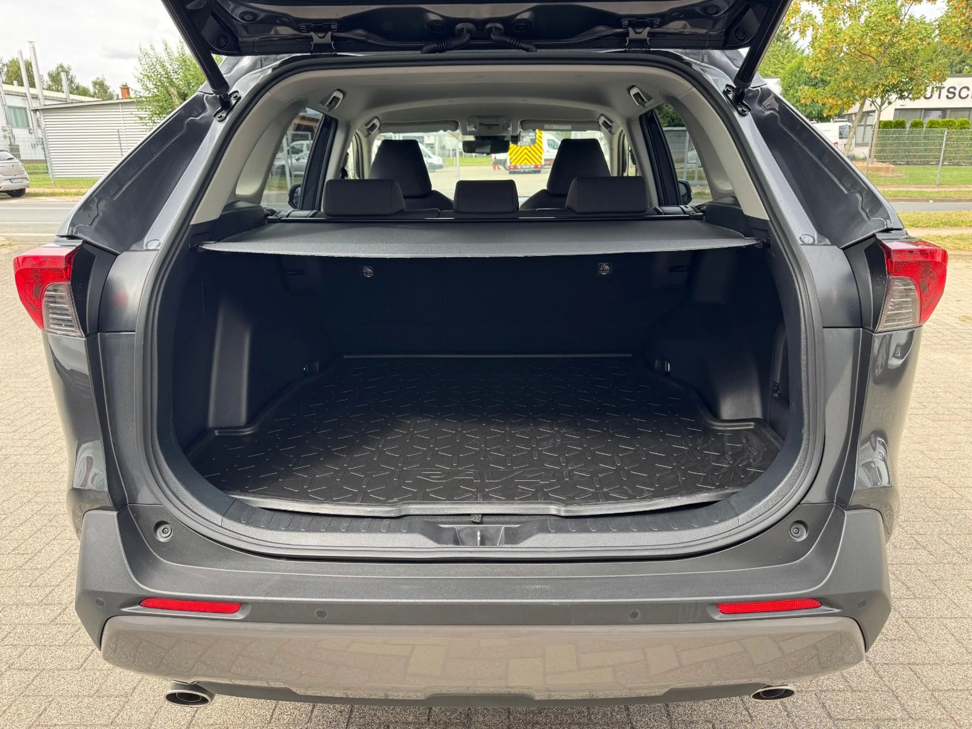 Toyota RAV 4 4 Hybrid/Team/ACC/LED/NAVI/KAMERA/SITZH/DAB/ — photo 8