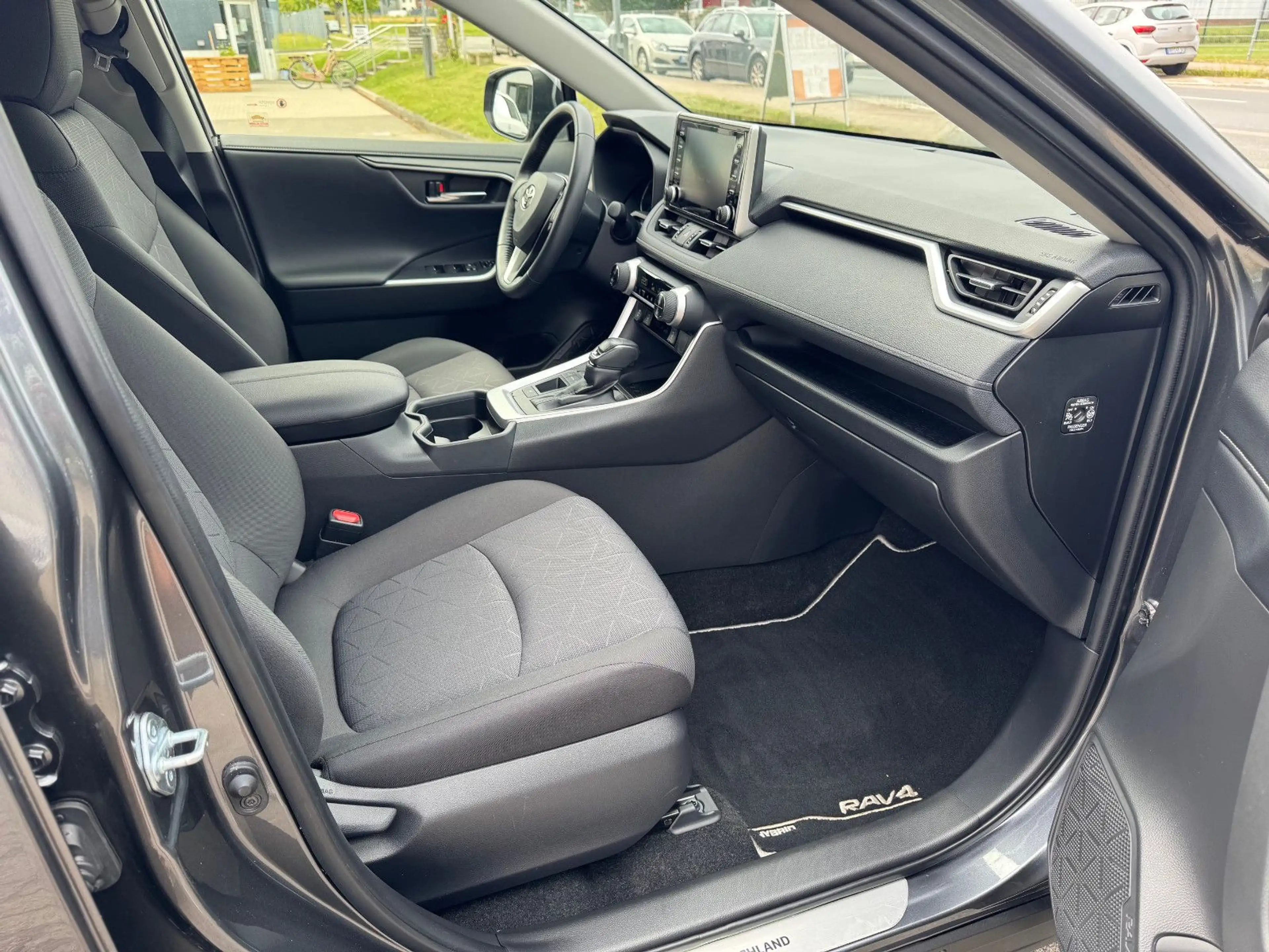 Toyota RAV 4 4 Hybrid/Team/ACC/LED/NAVI/KAMERA/SITZH/DAB/ — photo 12