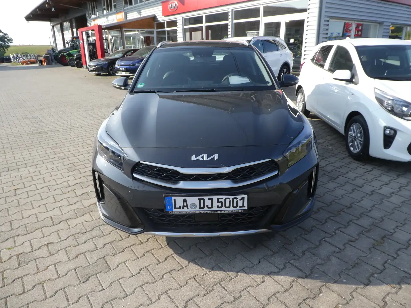 Kia XCeed Spirit Grau - 1