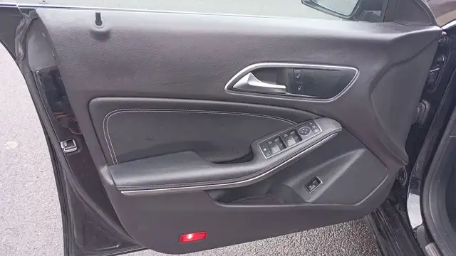 Mercedes-Benz Cla view 7
