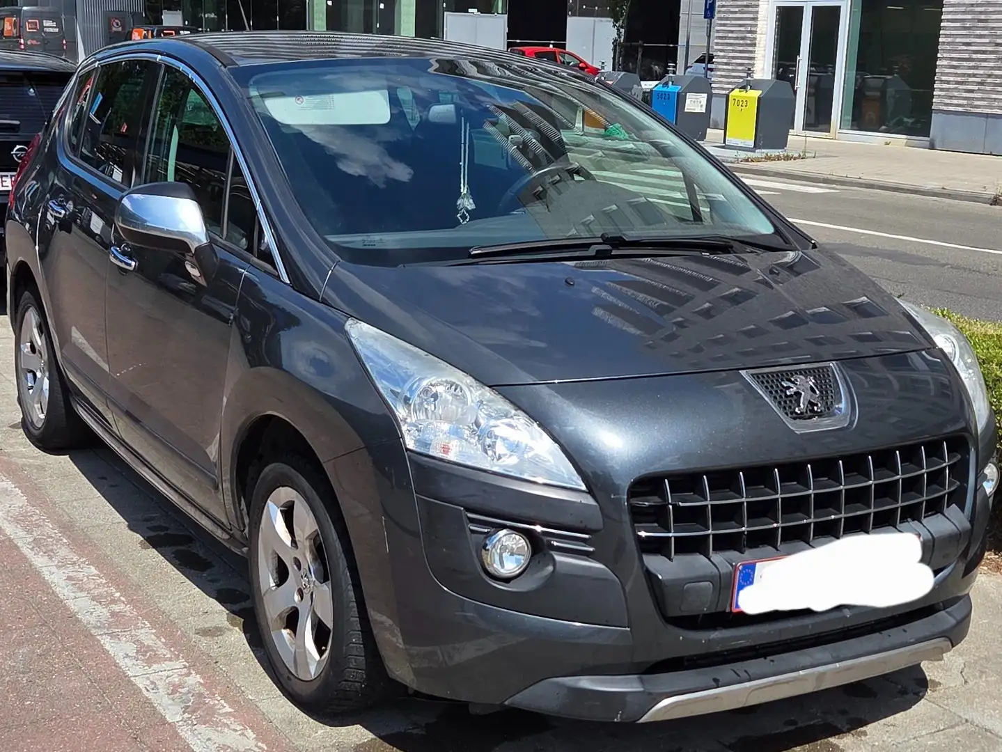Peugeot 3008 3008 1.6 HDi Style FAP Grijs - 2