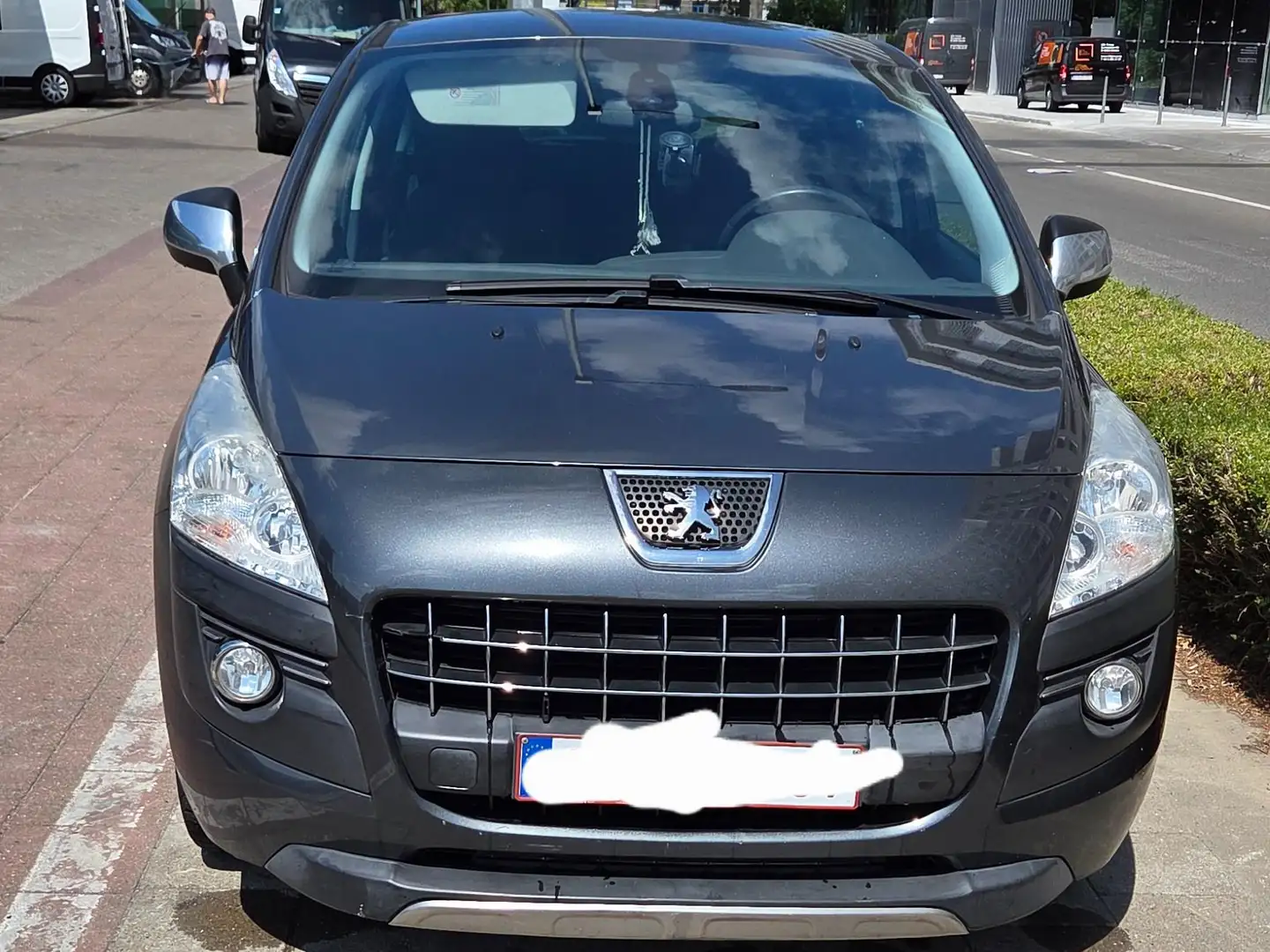 Peugeot 3008 3008 1.6 HDi Style FAP Grijs - 1