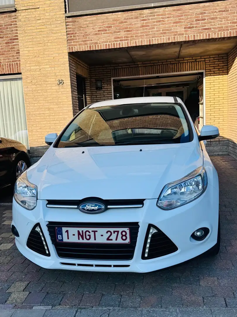 Ford Focus 1.0 EcoBoost Start-Stopp-System Champions Edition - 1