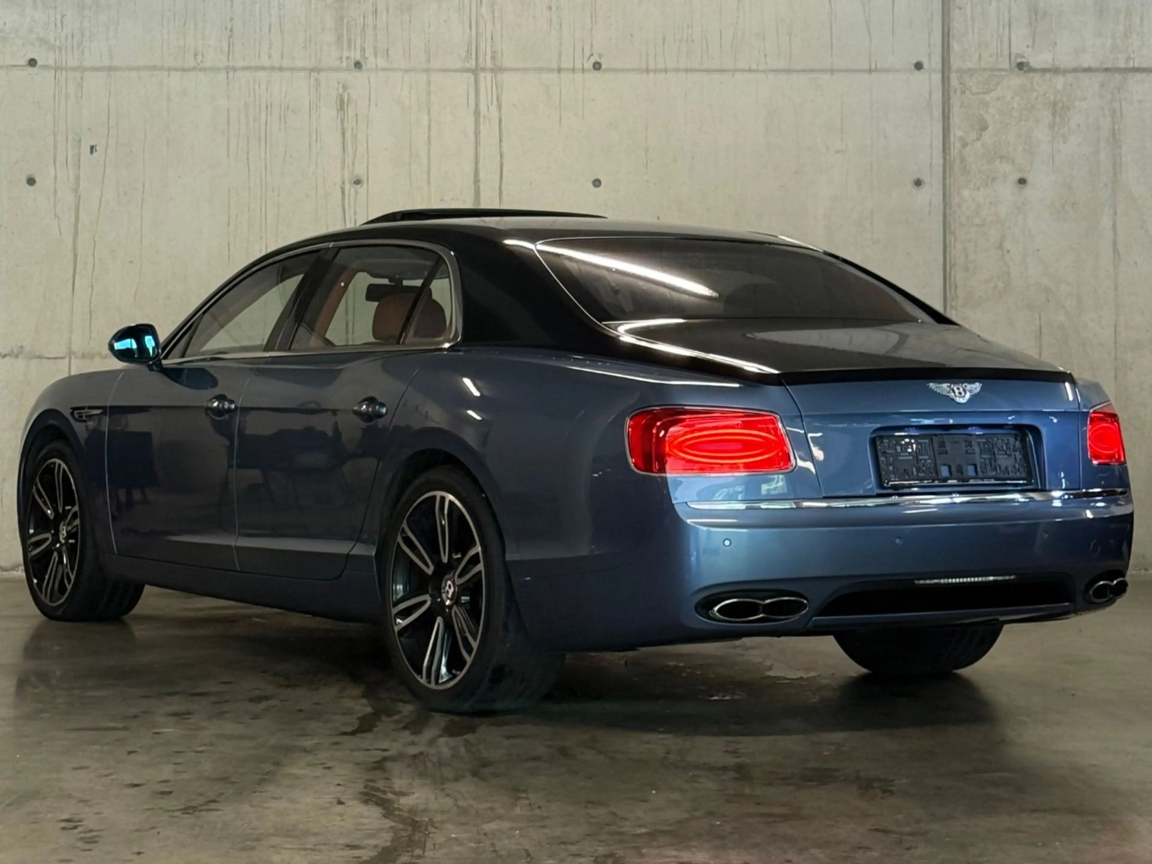 Bentley Flying Spur V8 *TWO-TONE*MASSAGE*TOP — photo 5