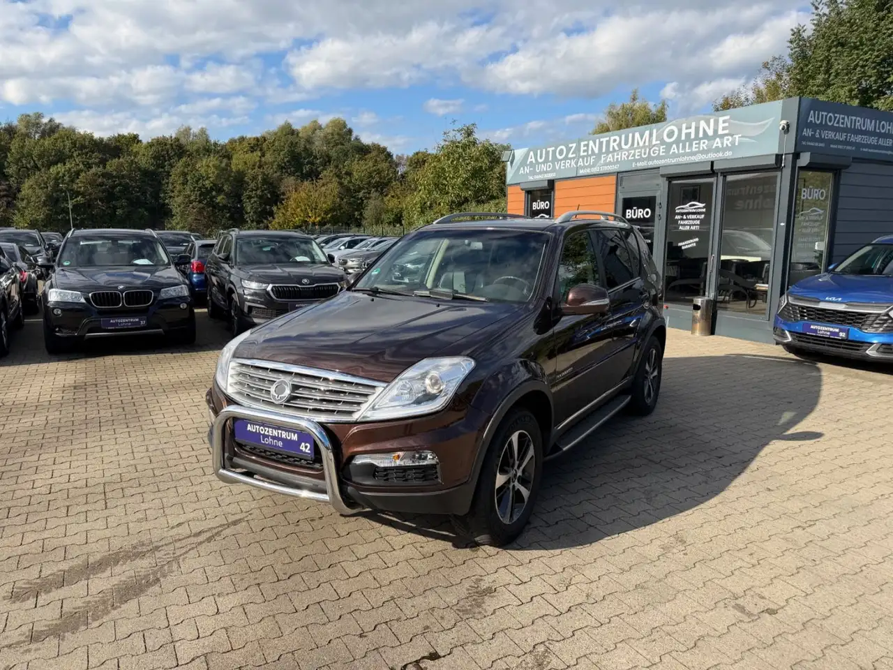 SsangYong Rexton Rexton W RX200 e-XDi Sapphire 4WD/KLIMA/AHK/TEMP — photo 1 of 18