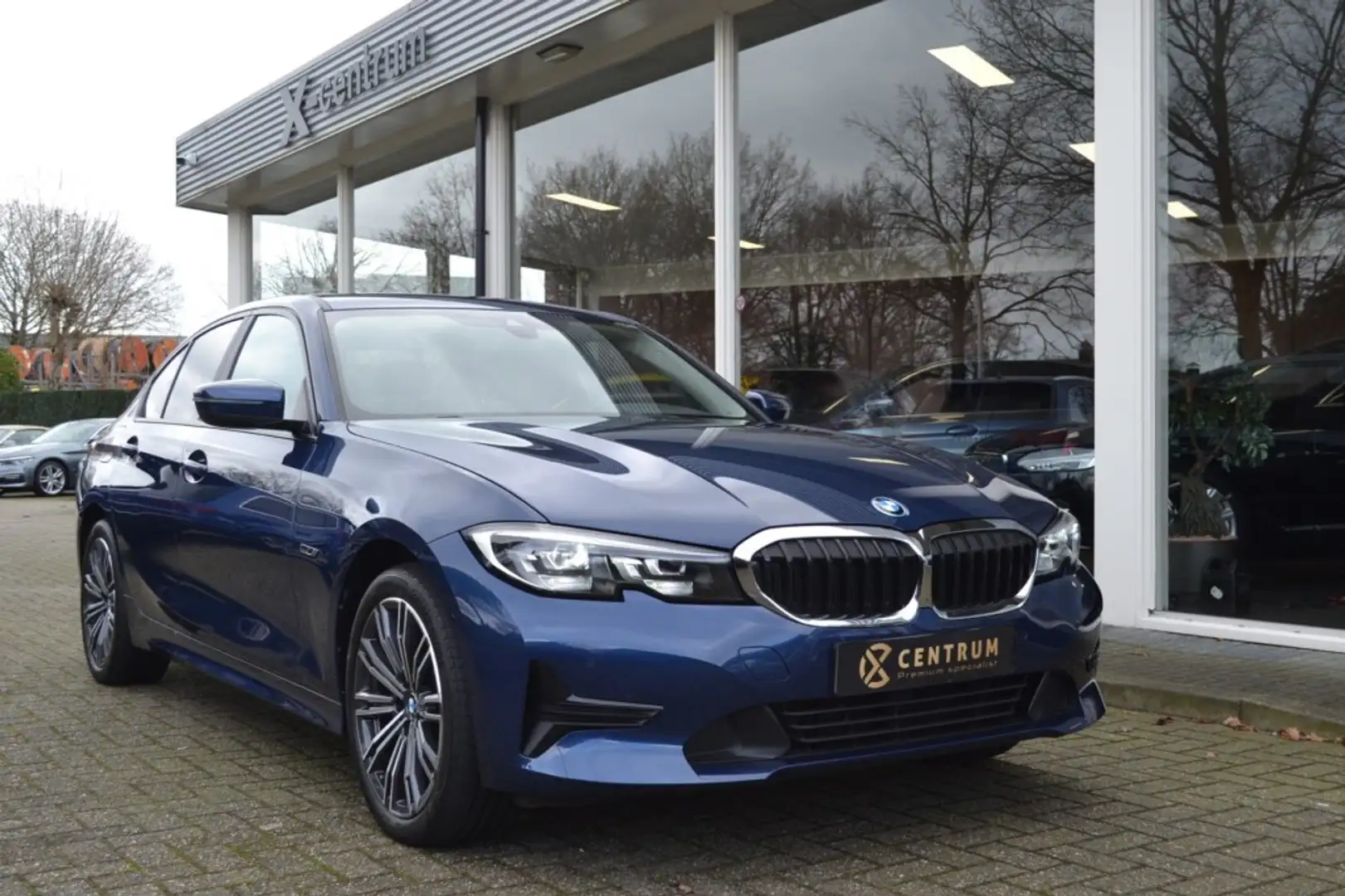 BMW 320 320 E Sportstoel - M-Stuur - BTW Auto Blauw - 2