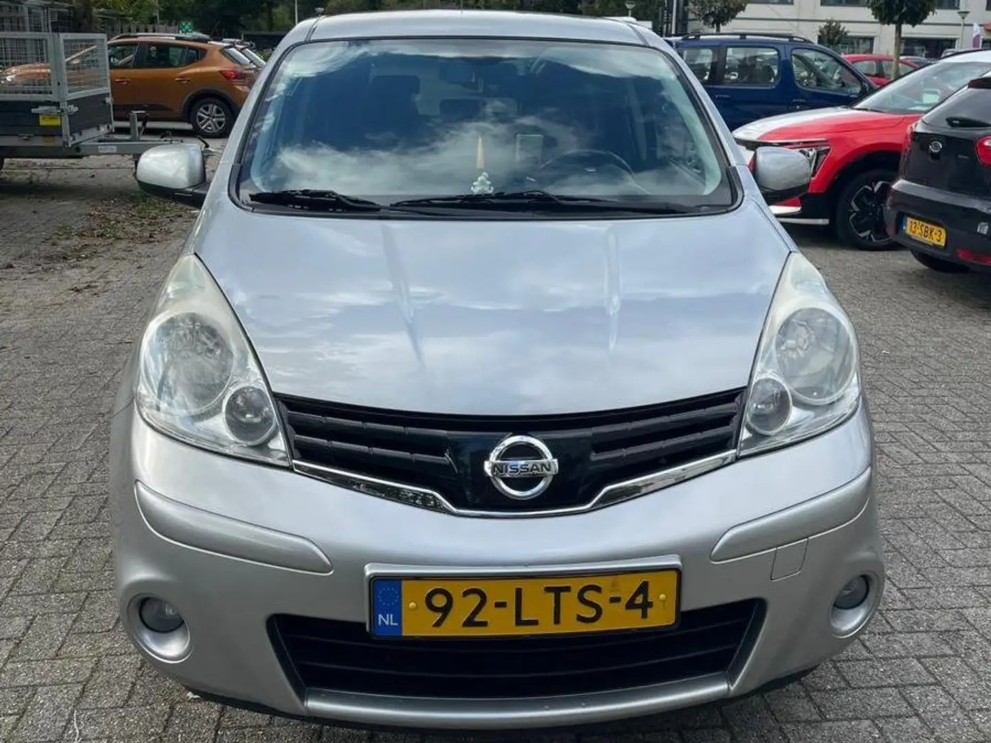 Nissan Note Note 1.6 Life + Grijs - 1