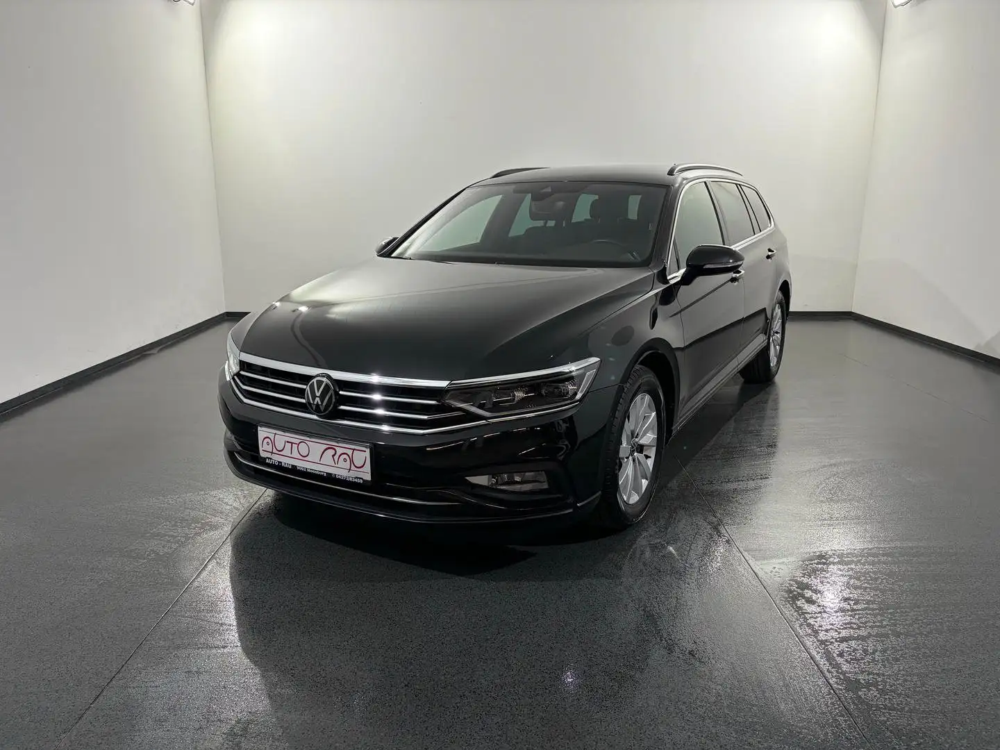Volkswagen Passat Variant 2.0 TDI SCR Business DSG *IQ.LIGHT*RFK*AHK* Schwarz - 2