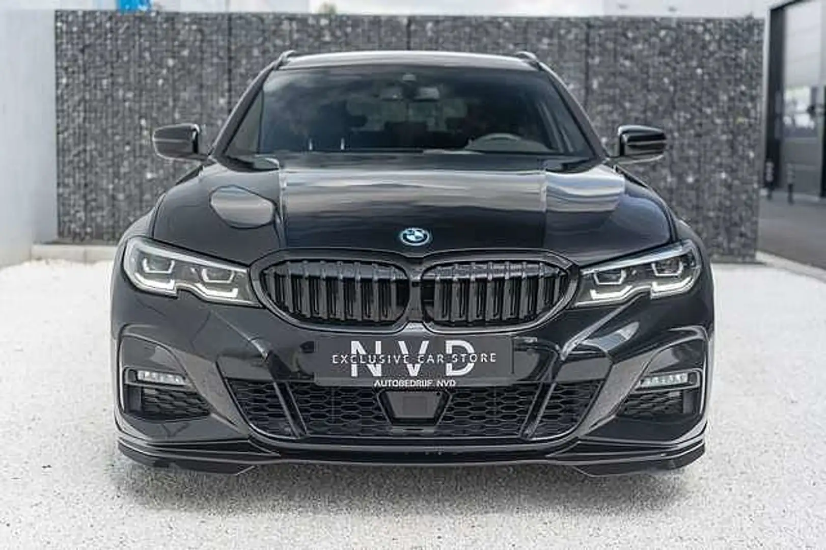 BMW 330 e M Sport | Hifi | Adapt cruise | M Performance Negro - 2