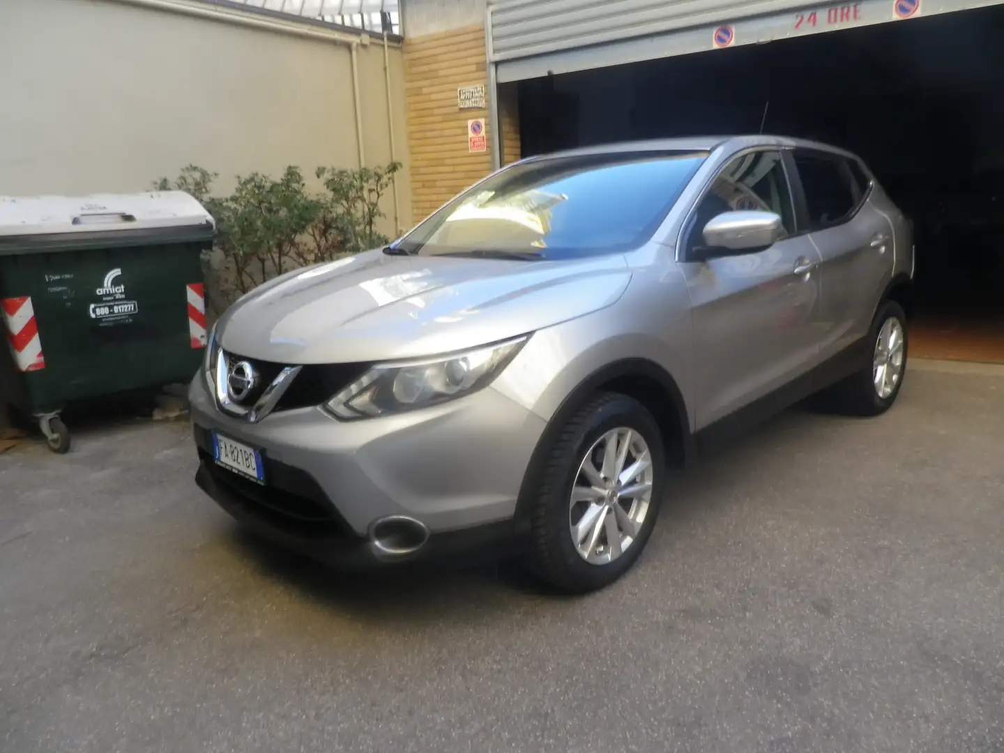 Nissan Qashqai Qashqai II  1.2 dig-t Acenta 115cv Grau - 1