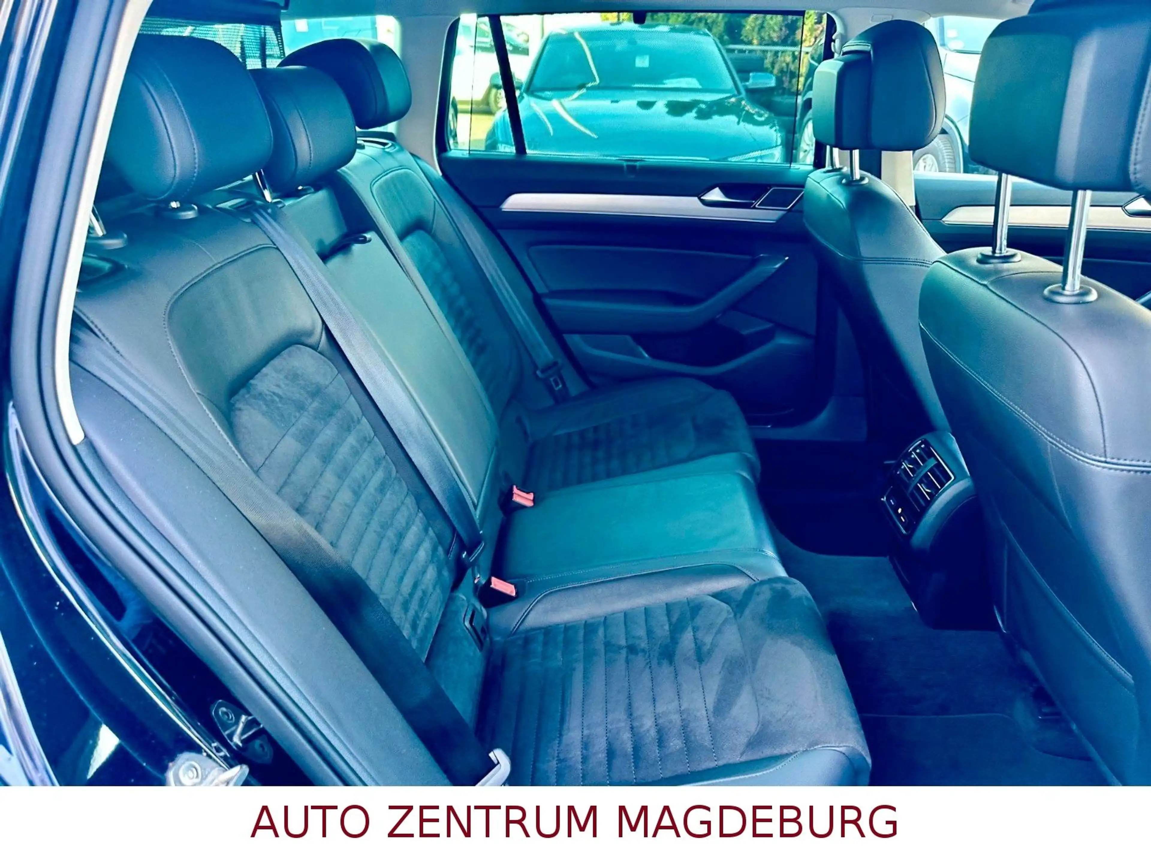 Volkswagen Passat Variant Highline 4 Motion NAV*STANDHZ*AHK — photo 13
