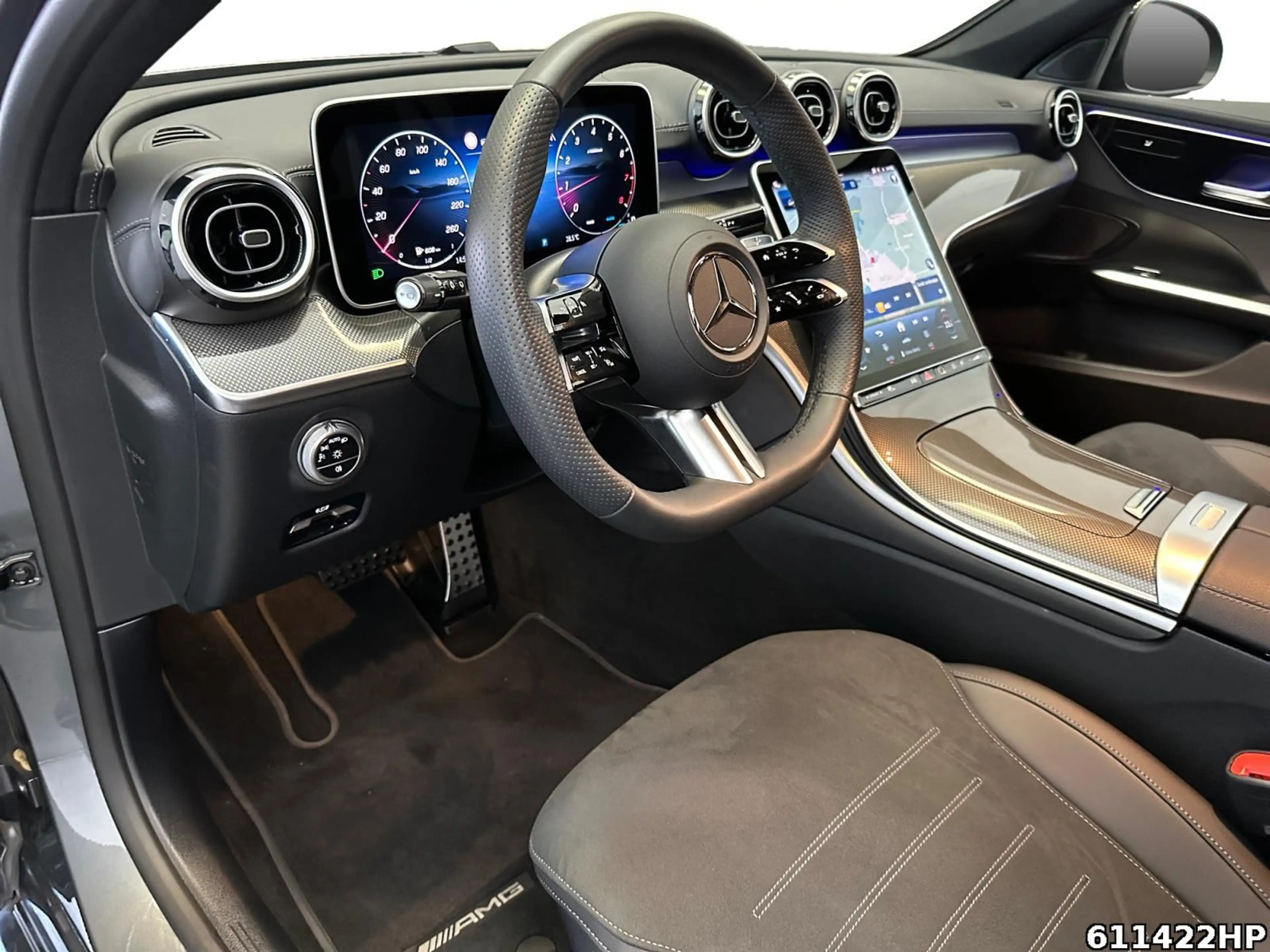Mercedes-Benz C 300 T AMG AHK Distronic Night Kamera Carplay — photo 12