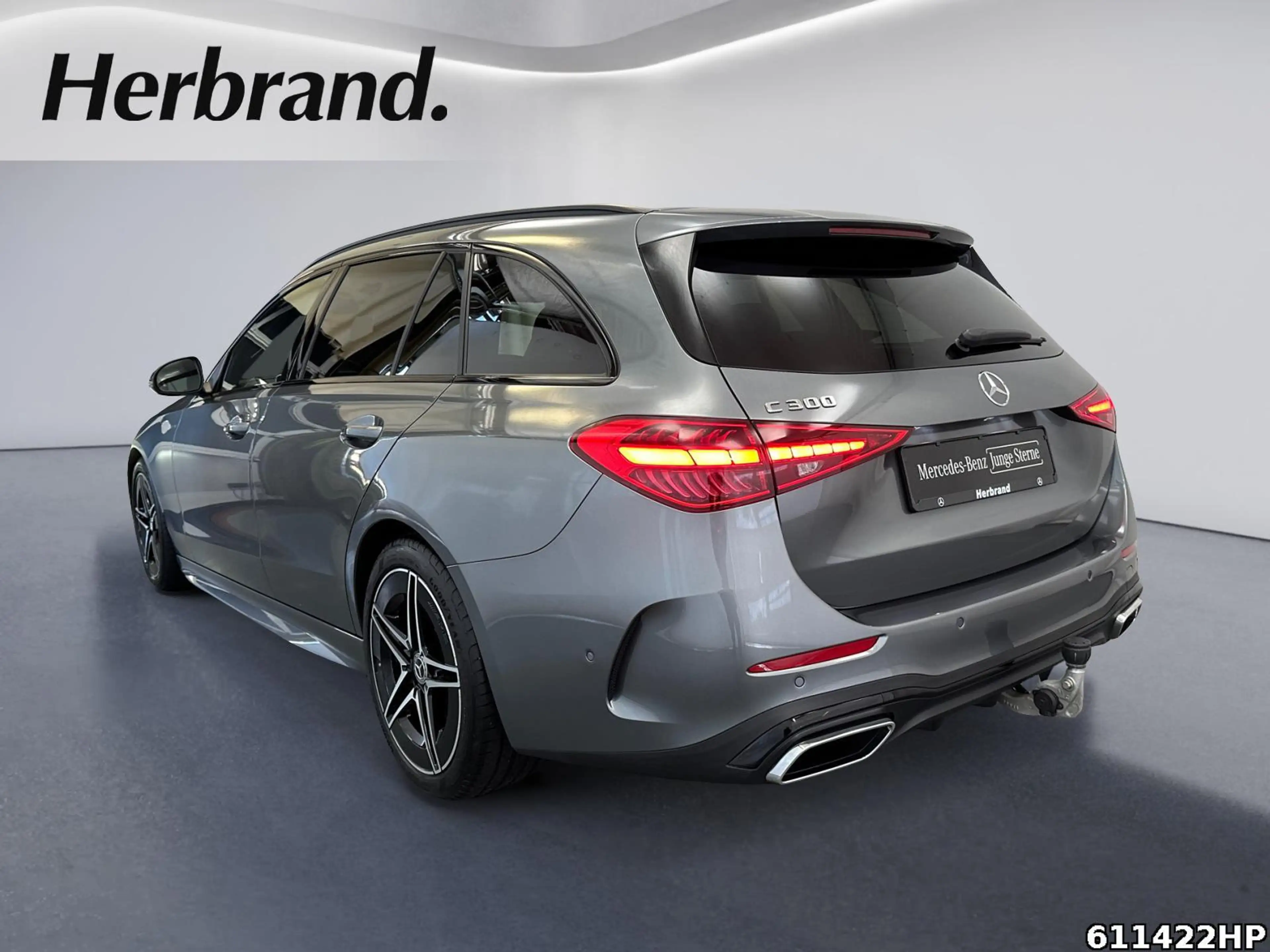 Mercedes-Benz C 300 T AMG AHK Distronic Night Kamera Carplay — photo 4