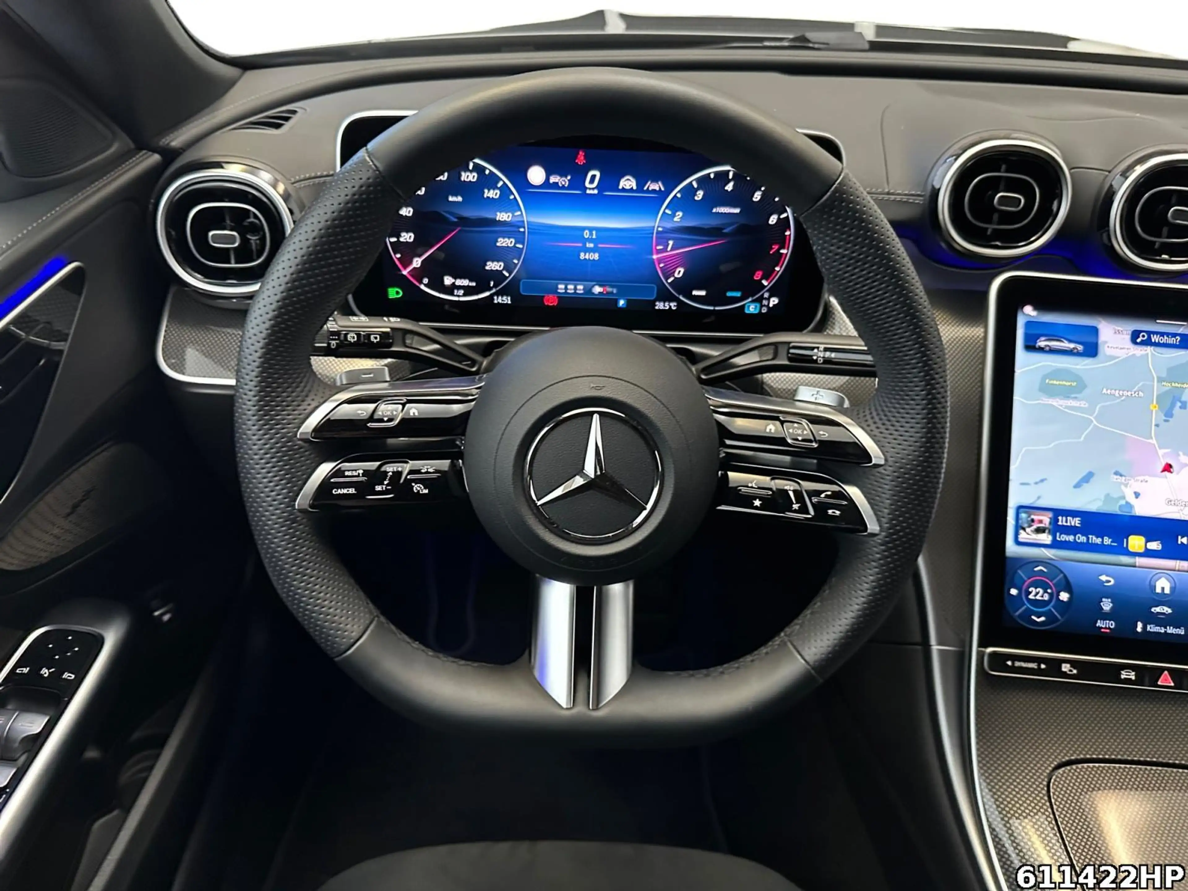 Mercedes-Benz C 300 T AMG AHK Distronic Night Kamera Carplay — photo 9