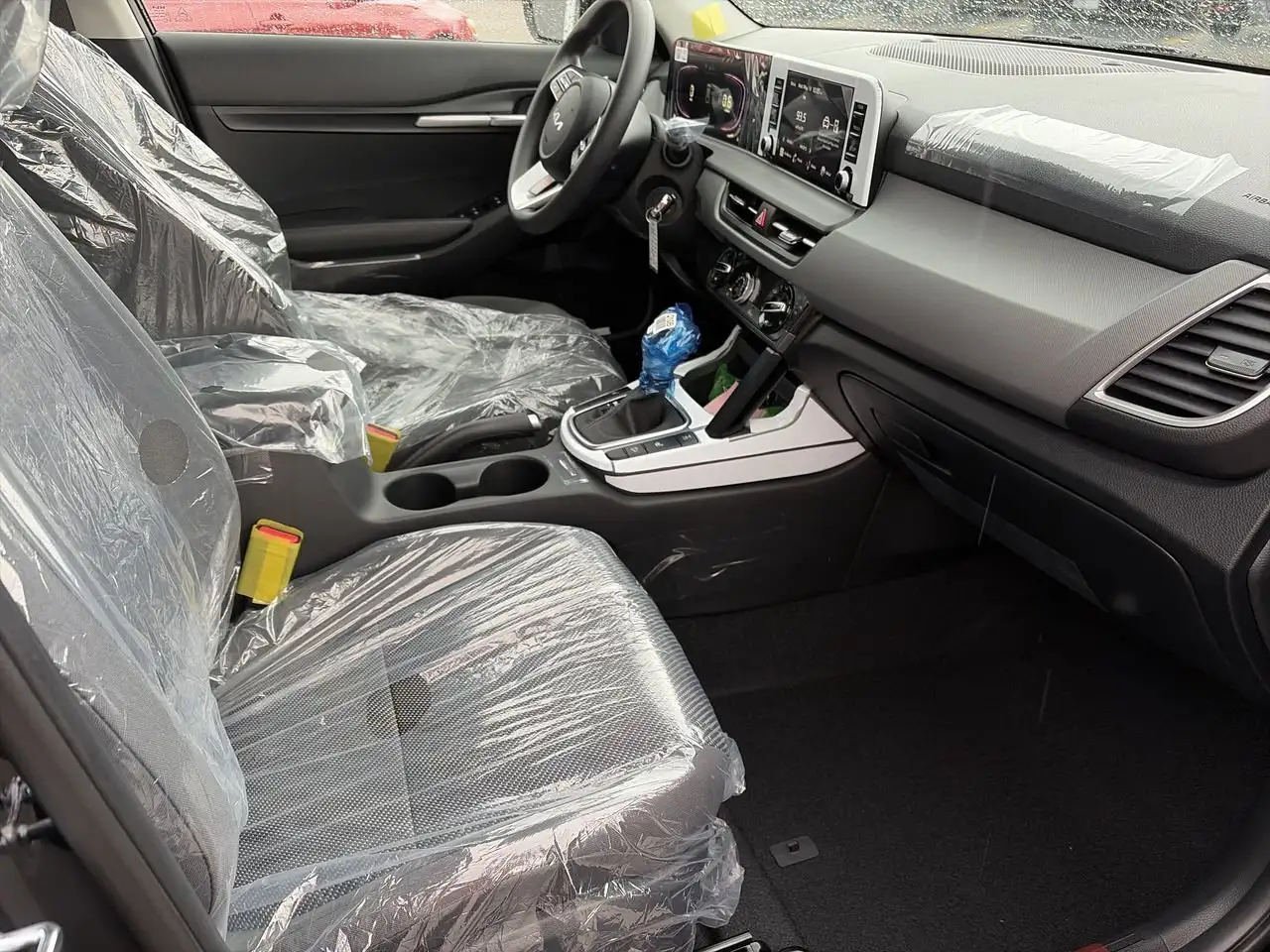 Kia Seltos снимка Kia Seltos