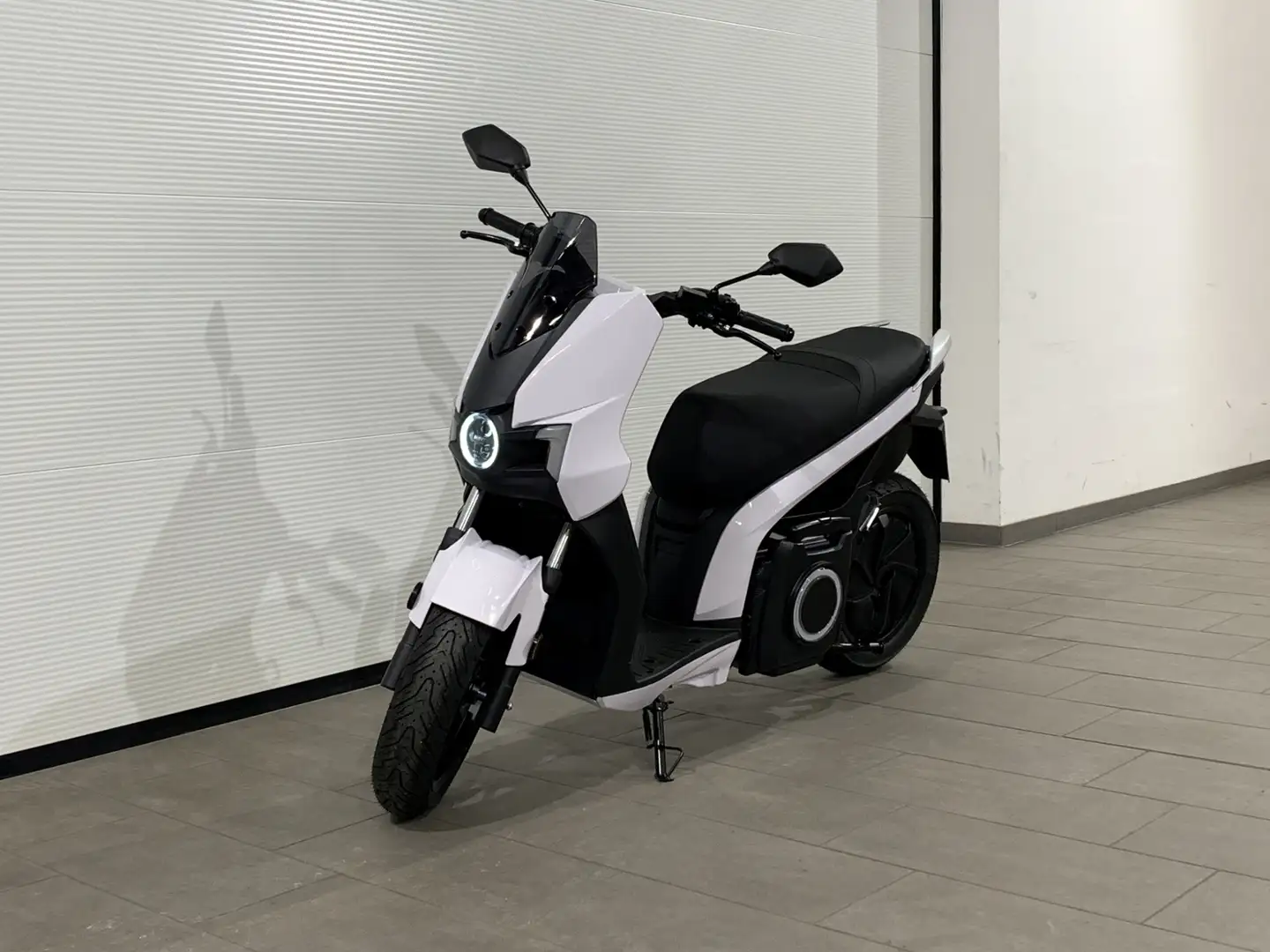 Silence S01 Connected L3e 95 km/h Blanco - 1