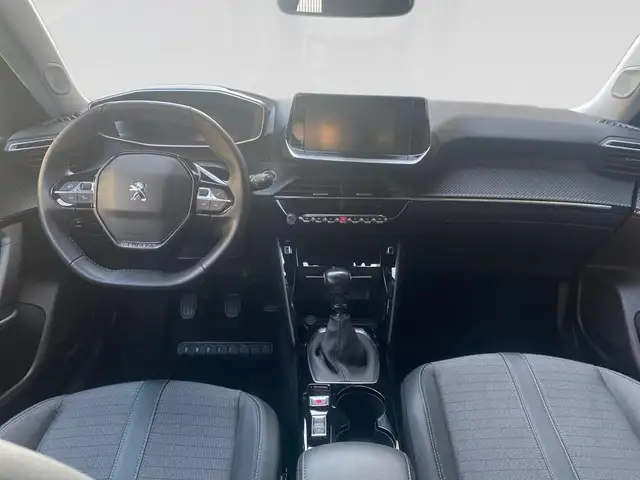 Peugeot 2008 view 6