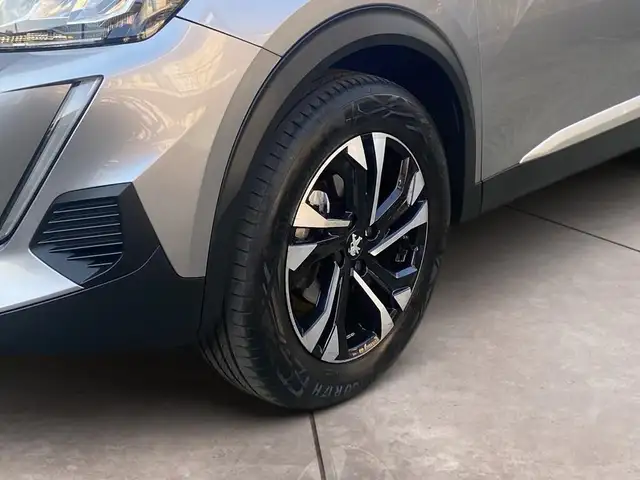 Peugeot 2008 view 15