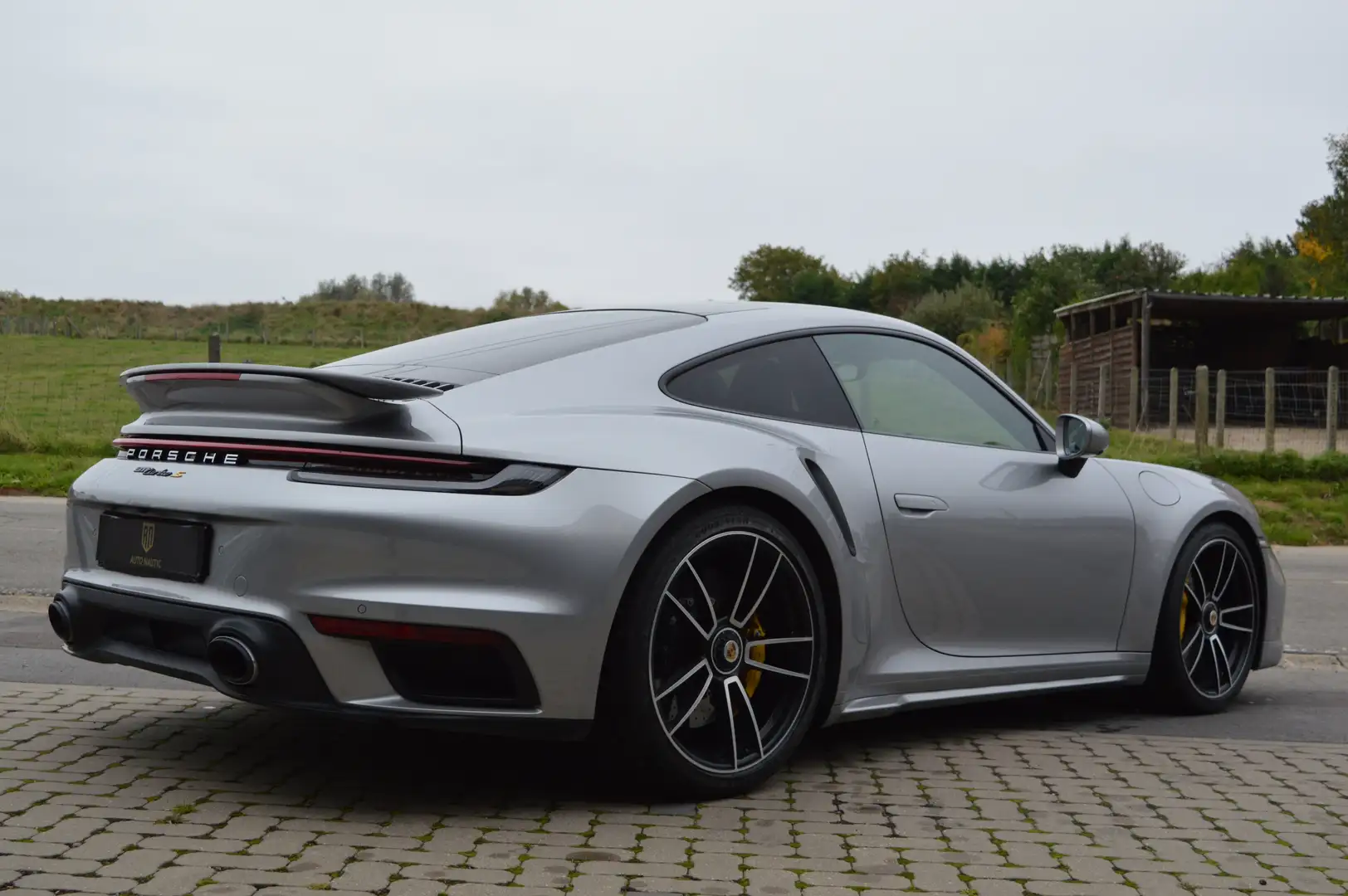 Porsche 992 911 Turbo S coupé 1 HAND - Lift - Carbon Silber - 2