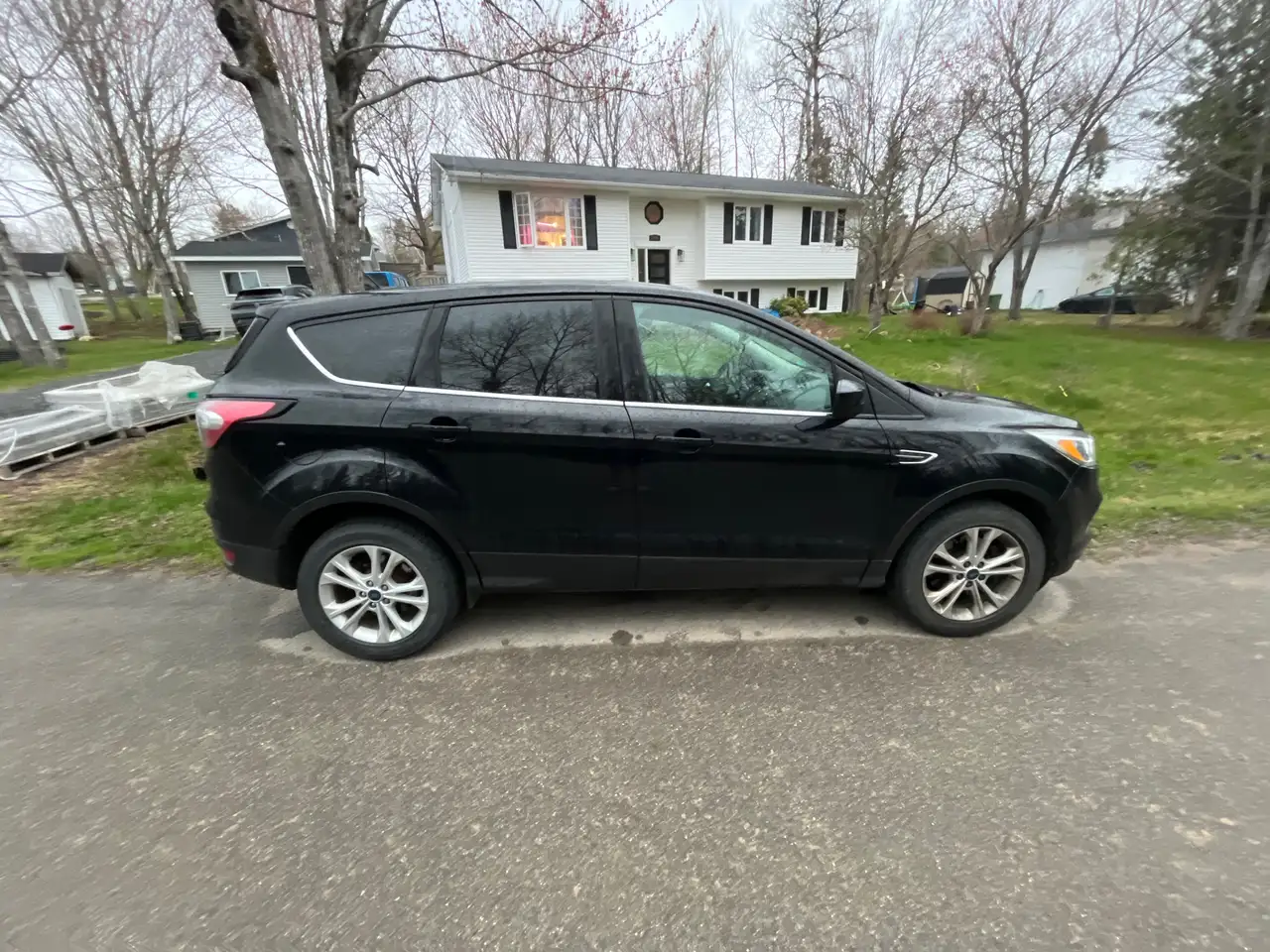 Ford Escape снимка Ford Escape