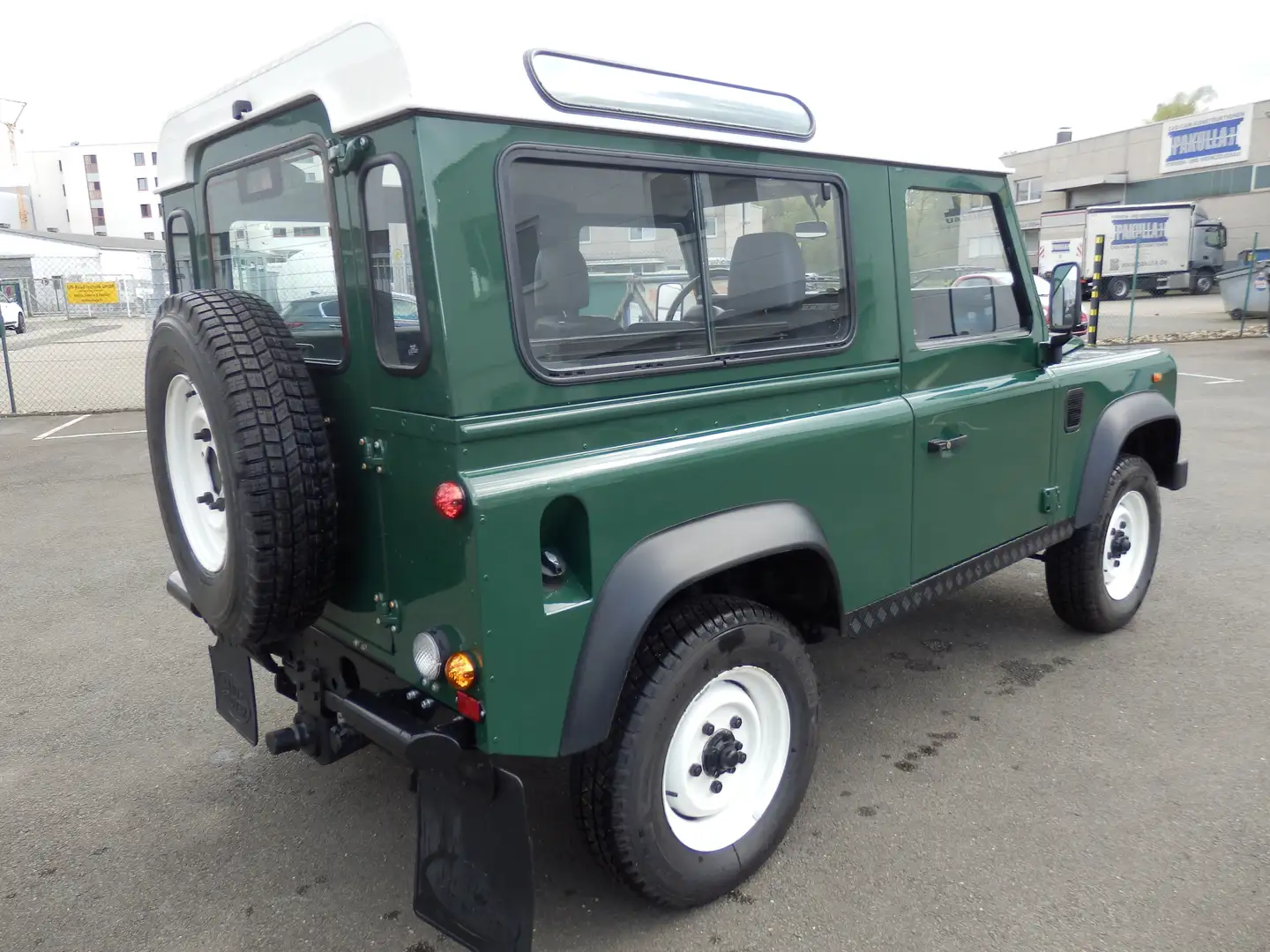 Land Rover Defender 90 Td5, 1. Hand, Servo, Klima, AHK, LED, 7 Sitzer Verde - 2