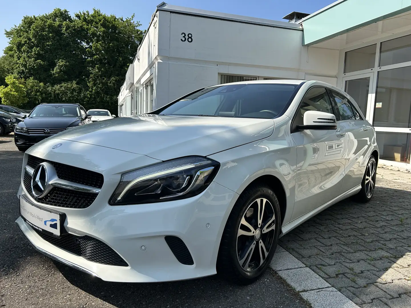 Mercedes-Benz A 180 A 180 Urban - 1