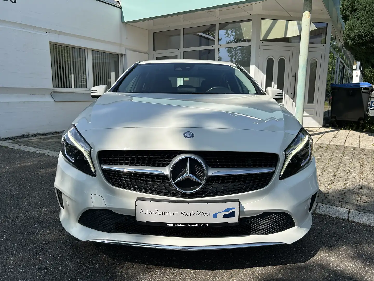 Mercedes-Benz A 180 A 180 Urban - 2