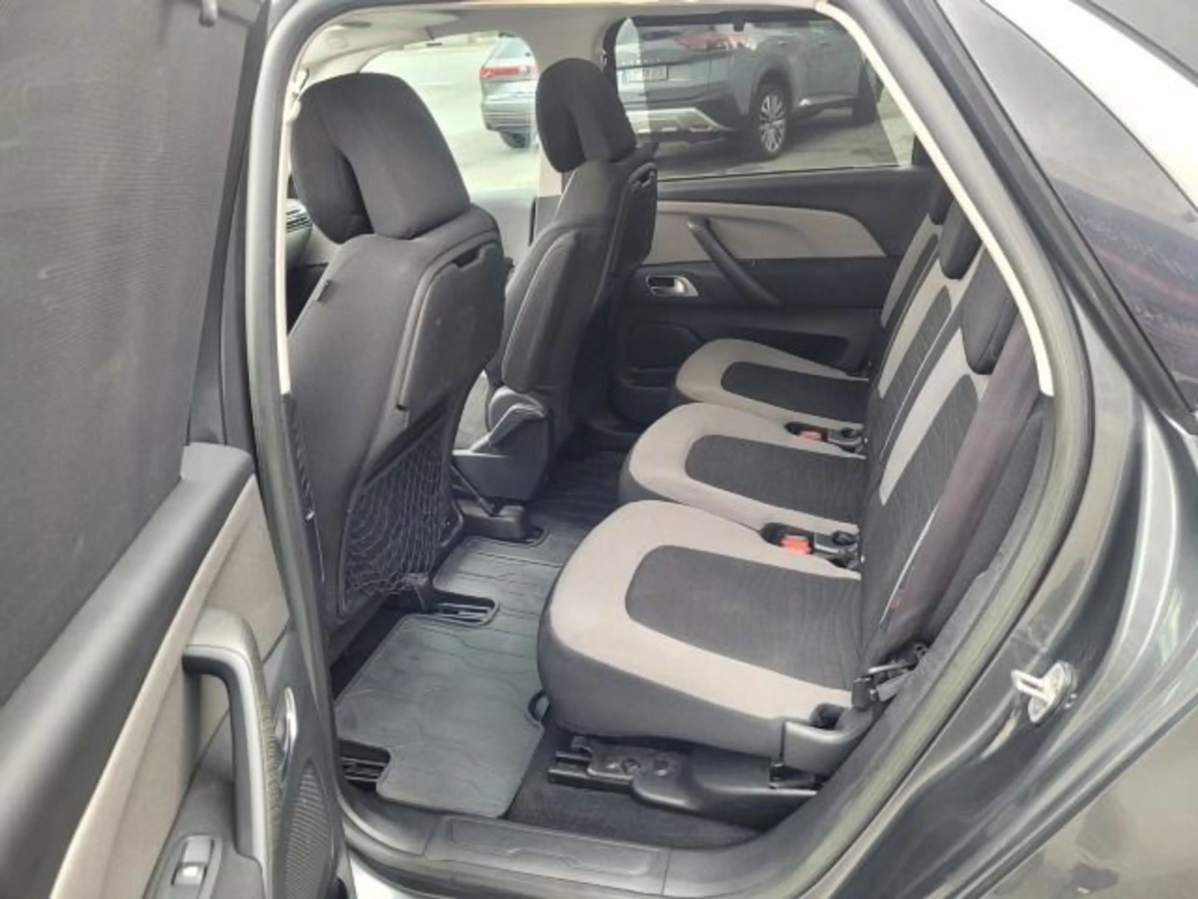 Citroen C4 Picasso /Spacetourer Intensive — photo 12
