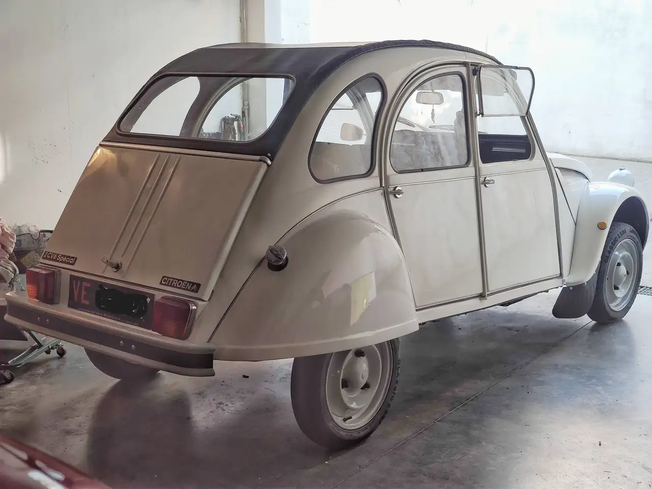 Citroen 2CV6 0.6 Special, foto 1
