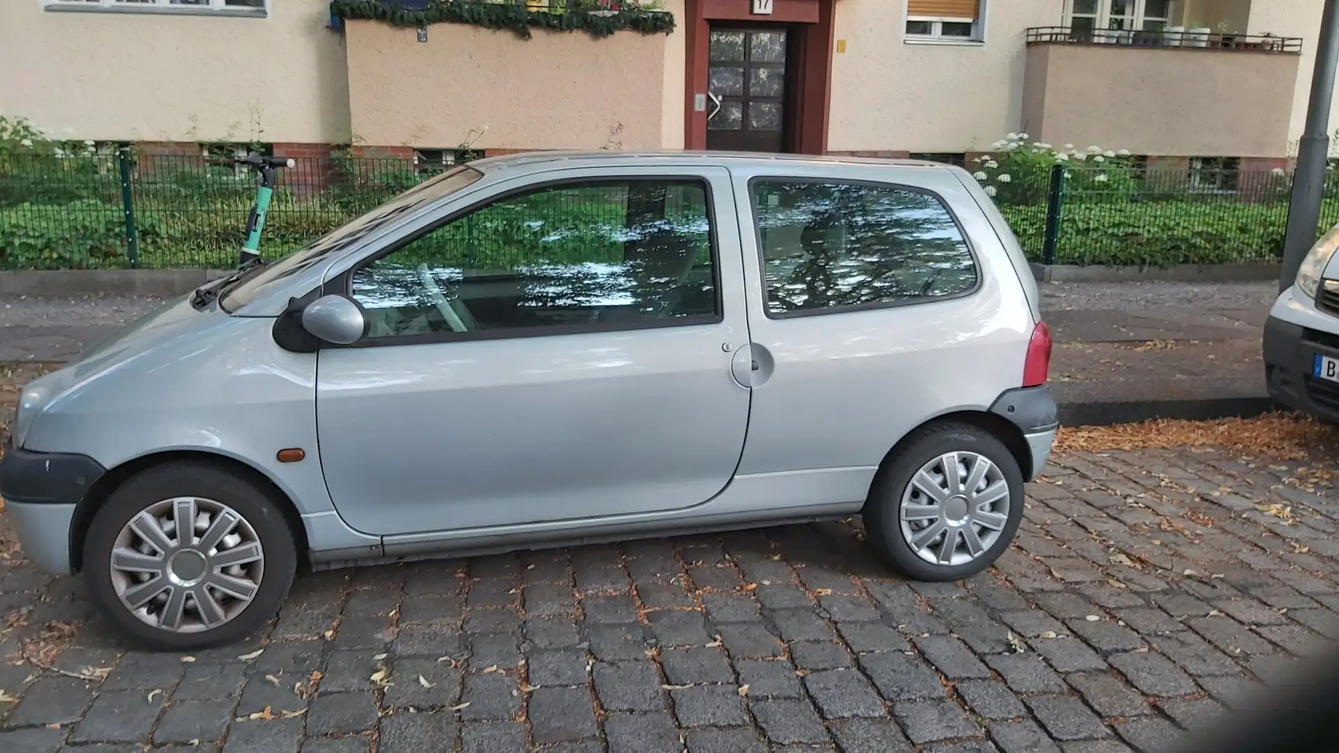 Renault Twingo Twingo 1.2 Privilege Silber - 1
