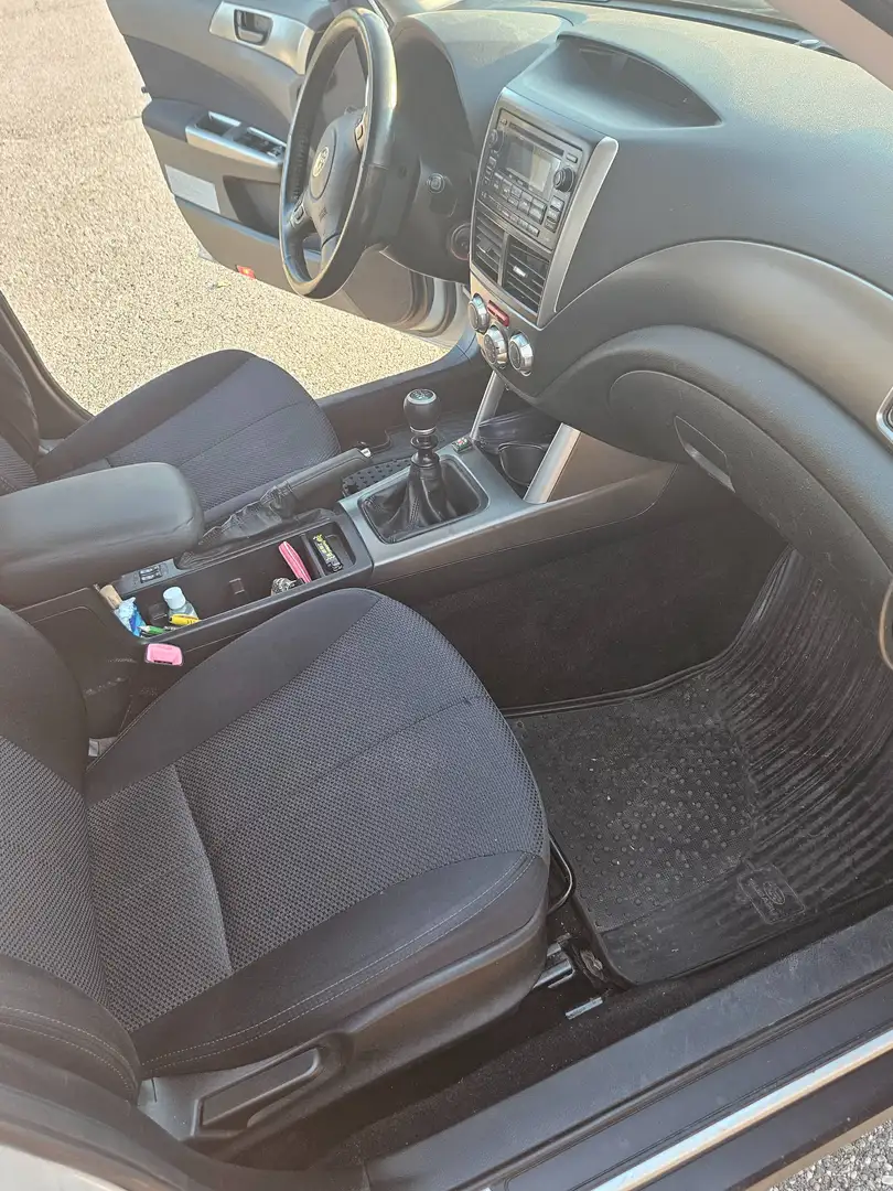 Subaru Forester Forester 2,0D X Classic X Classic Weiß - 2