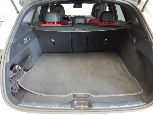 Mercedes-Benz GLC view 15