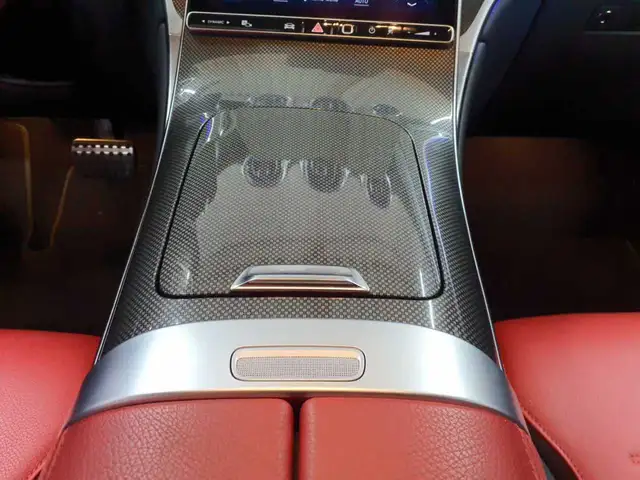 Mercedes-Benz GLC view 10