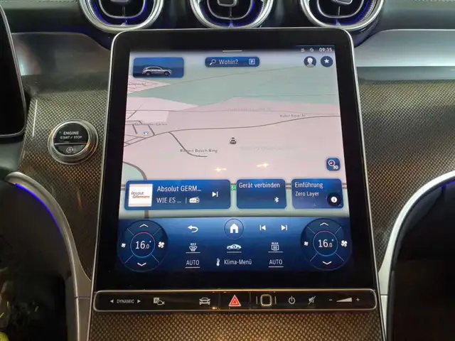 Mercedes-Benz GLC view 12