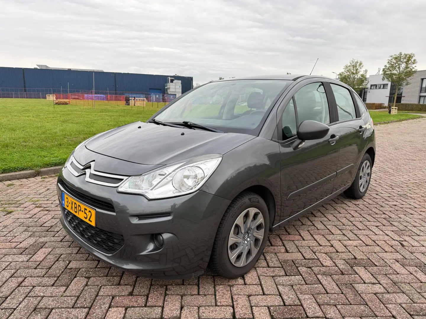 Citroen C3 1.0 VTi Attraction Gris - 2